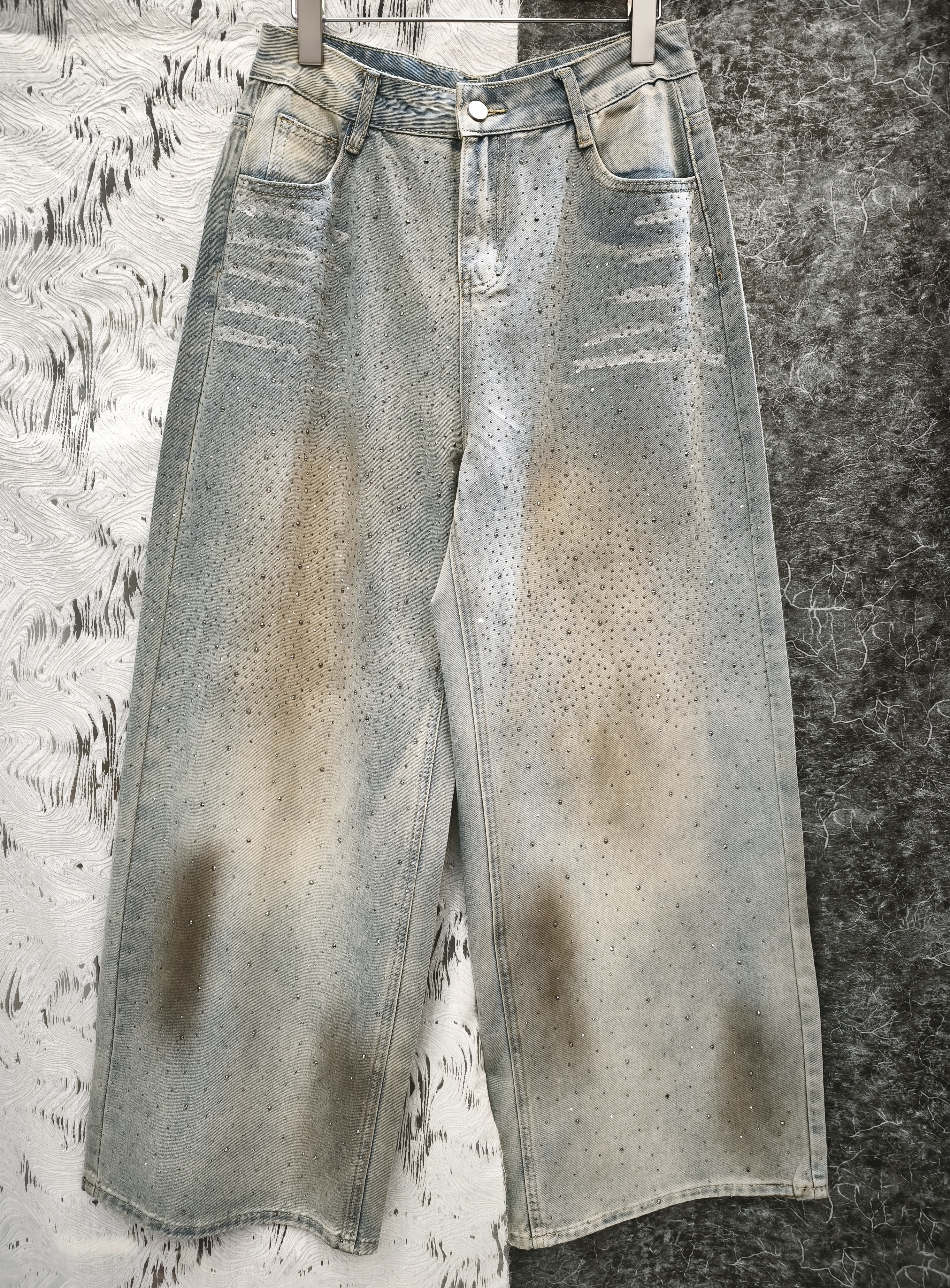 做舊閃石闊腳牛