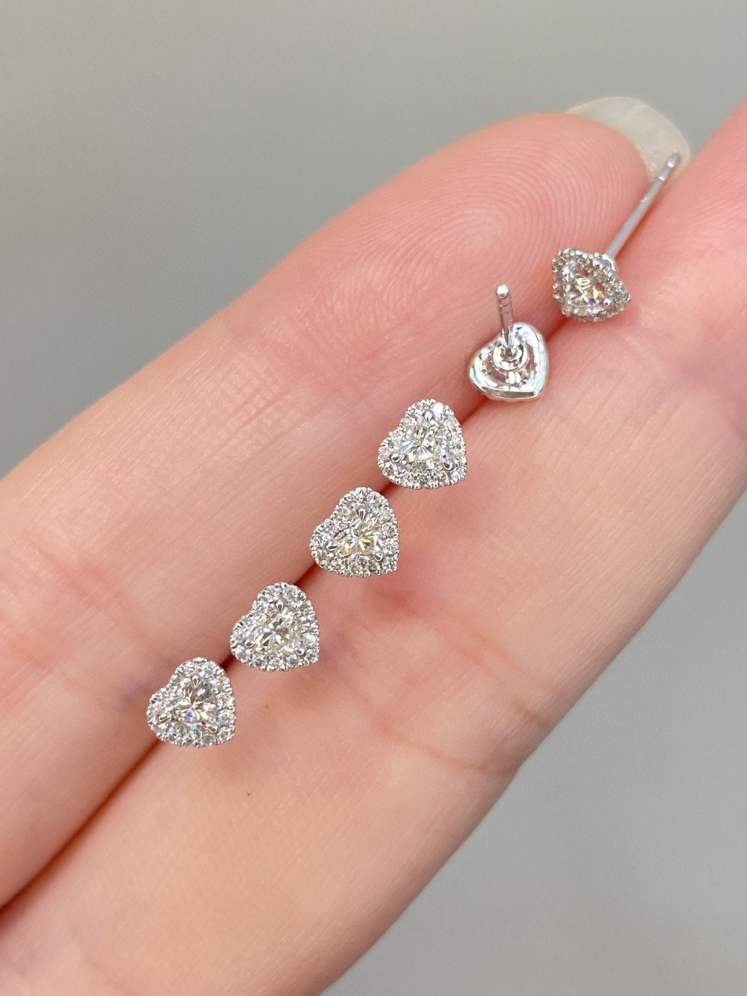 18K Diamond Earrings 