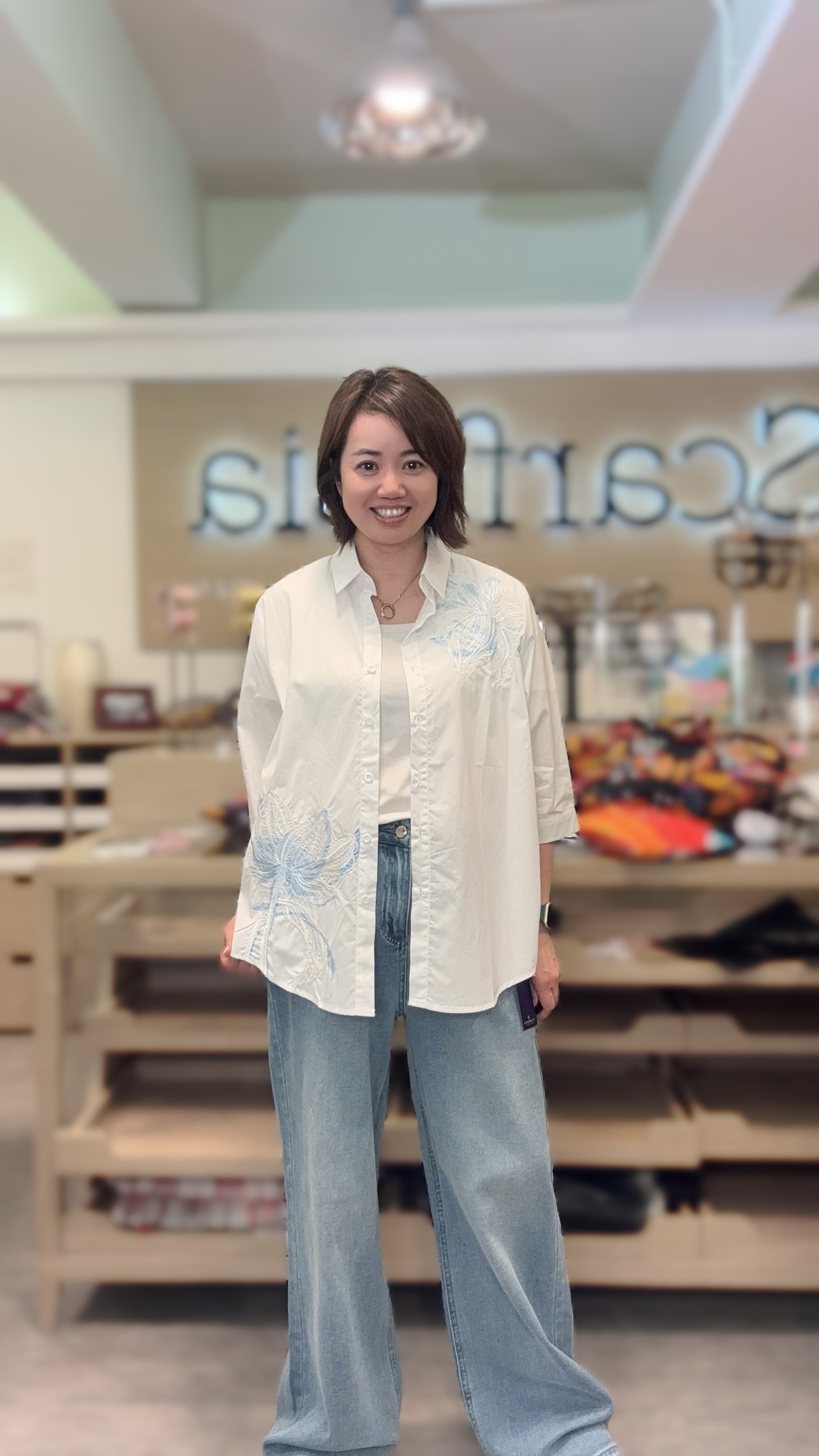 [訂購] A39  手工刺繡衫 