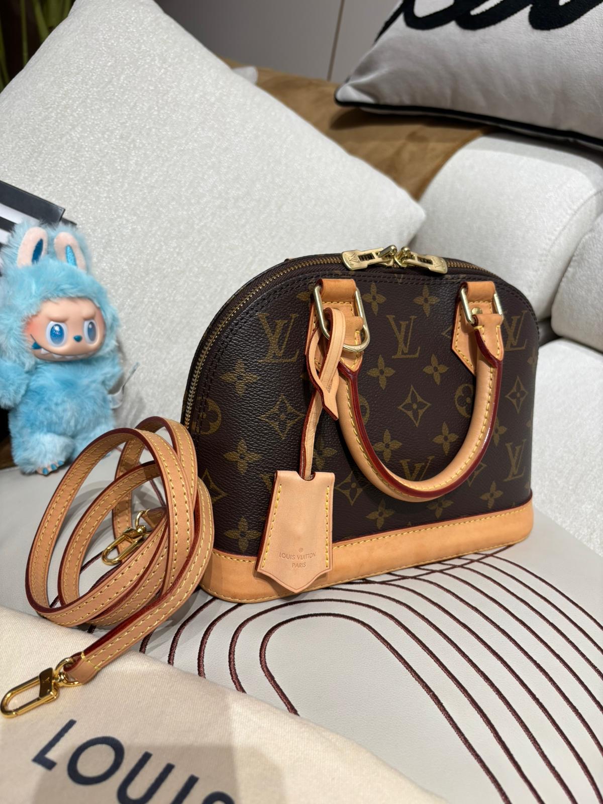LV Alma bb monogram 100%Authentic, 95%new ✅收據✅肩帶✅鎖鎖匙✅Dust bag