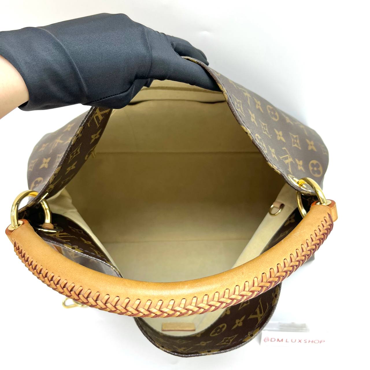 LV Monogram Artsy MM GHW