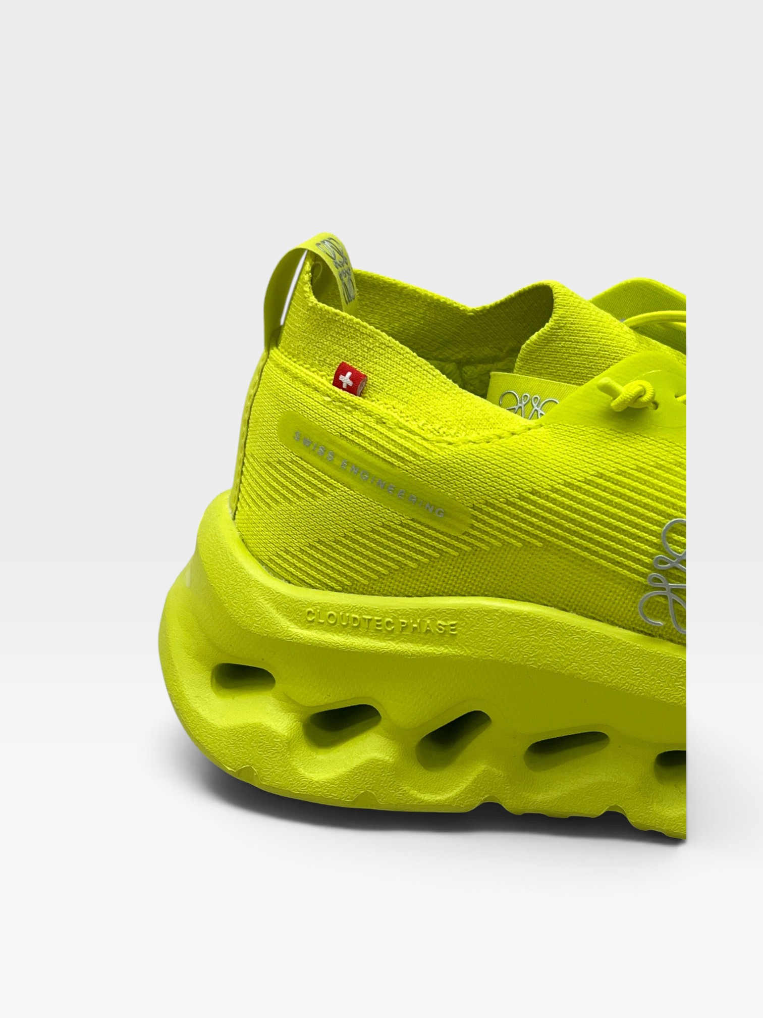 Pre-Owned LOEWE Sneakers / Product Code: 090405