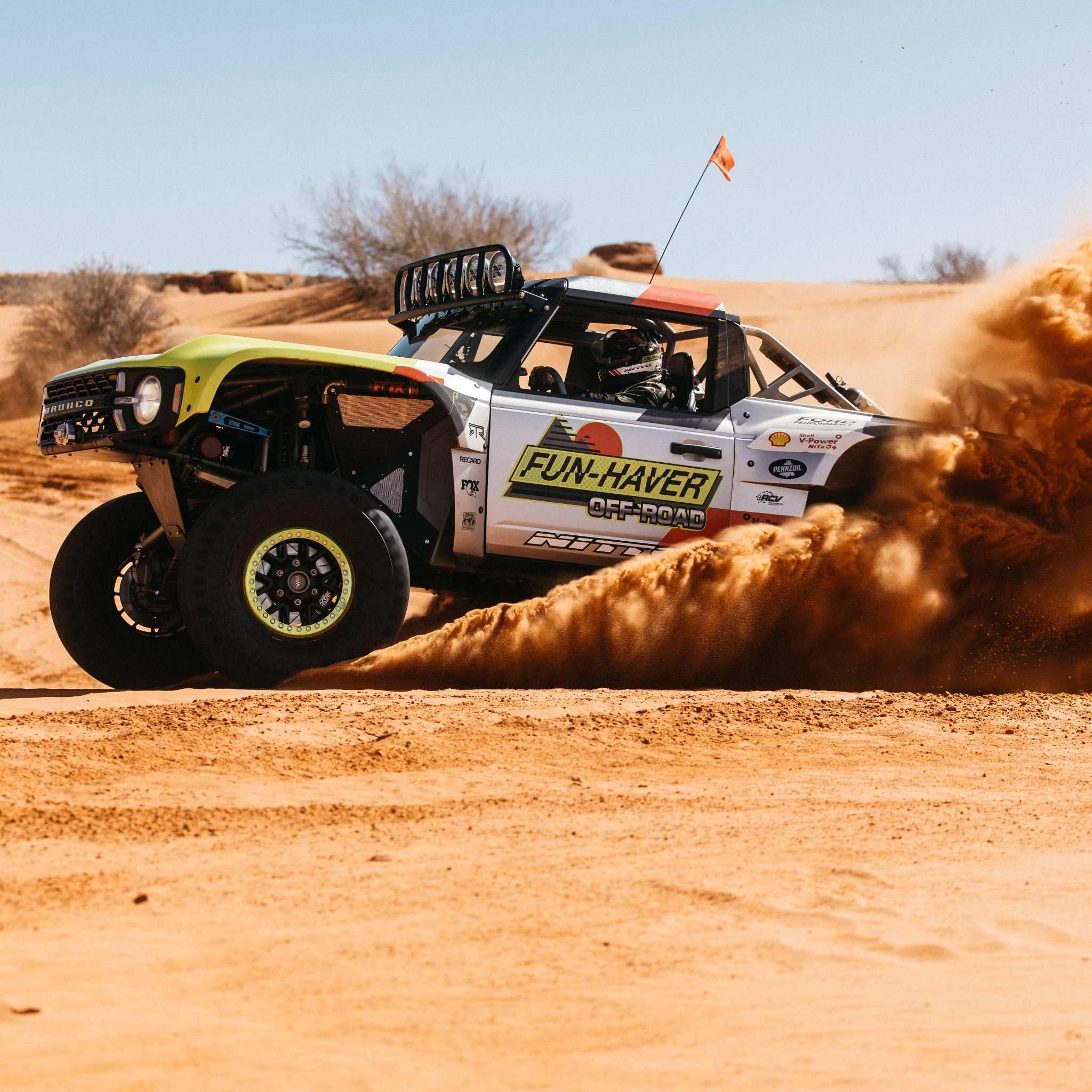 全新 FMS 1/18  FSC18 Ford Bronco U4 Funhaver 無刷短卡車 | 福特烈馬 官方授權 | 2440 / 4500KV無刷馬達 | Hobbywing 16BL30RTR-G2無刷電變 | 45km/h