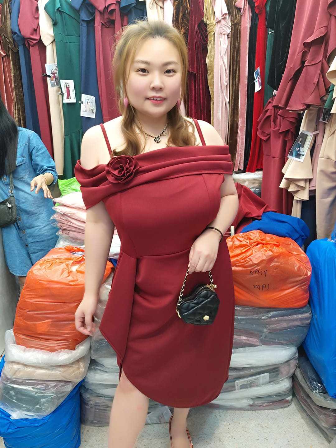 E03/EE0126 🔥特价🔥褶皱领玫瑰吊带修身礼服