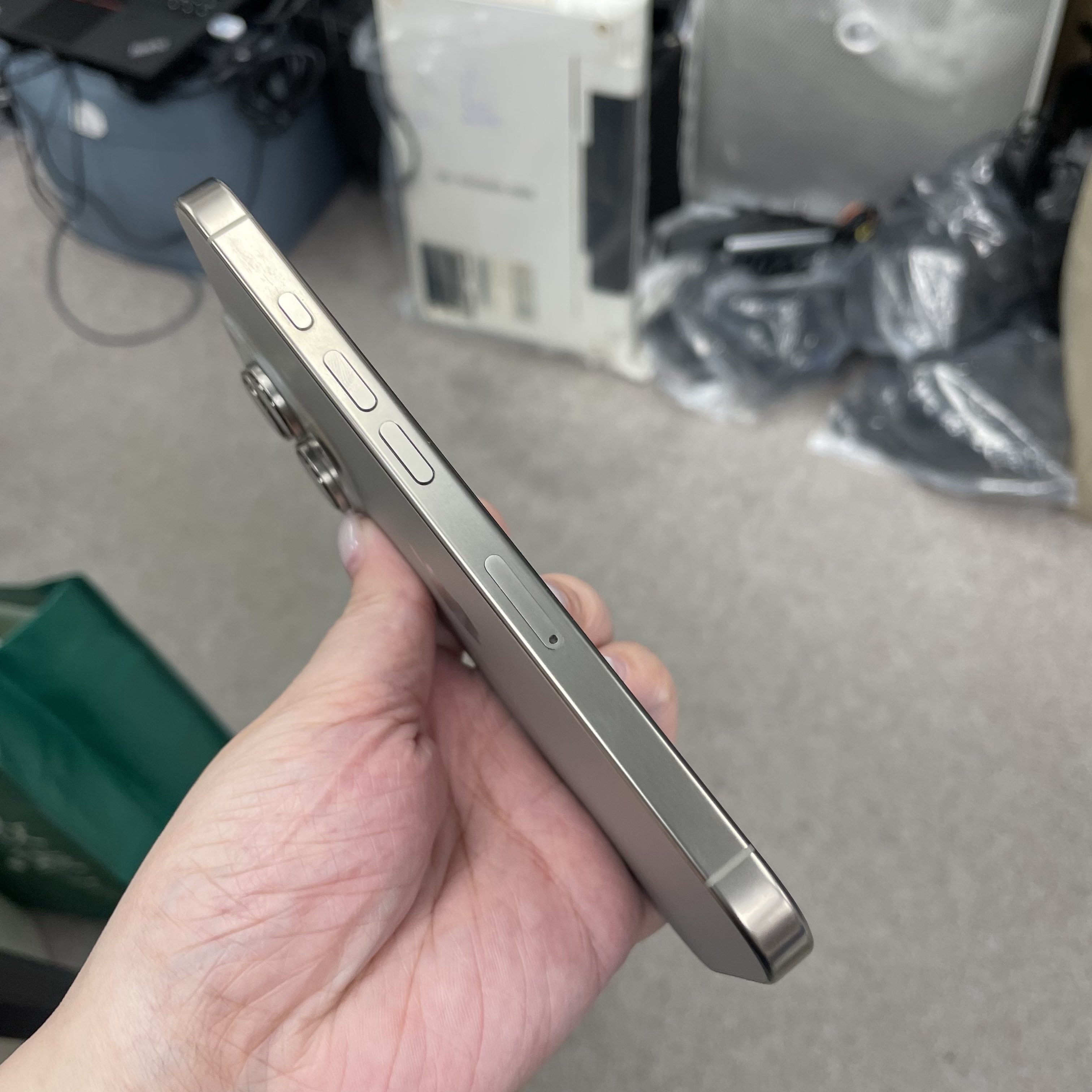 *6675 16 Pro 完美機 256GB 電94 原色 gray