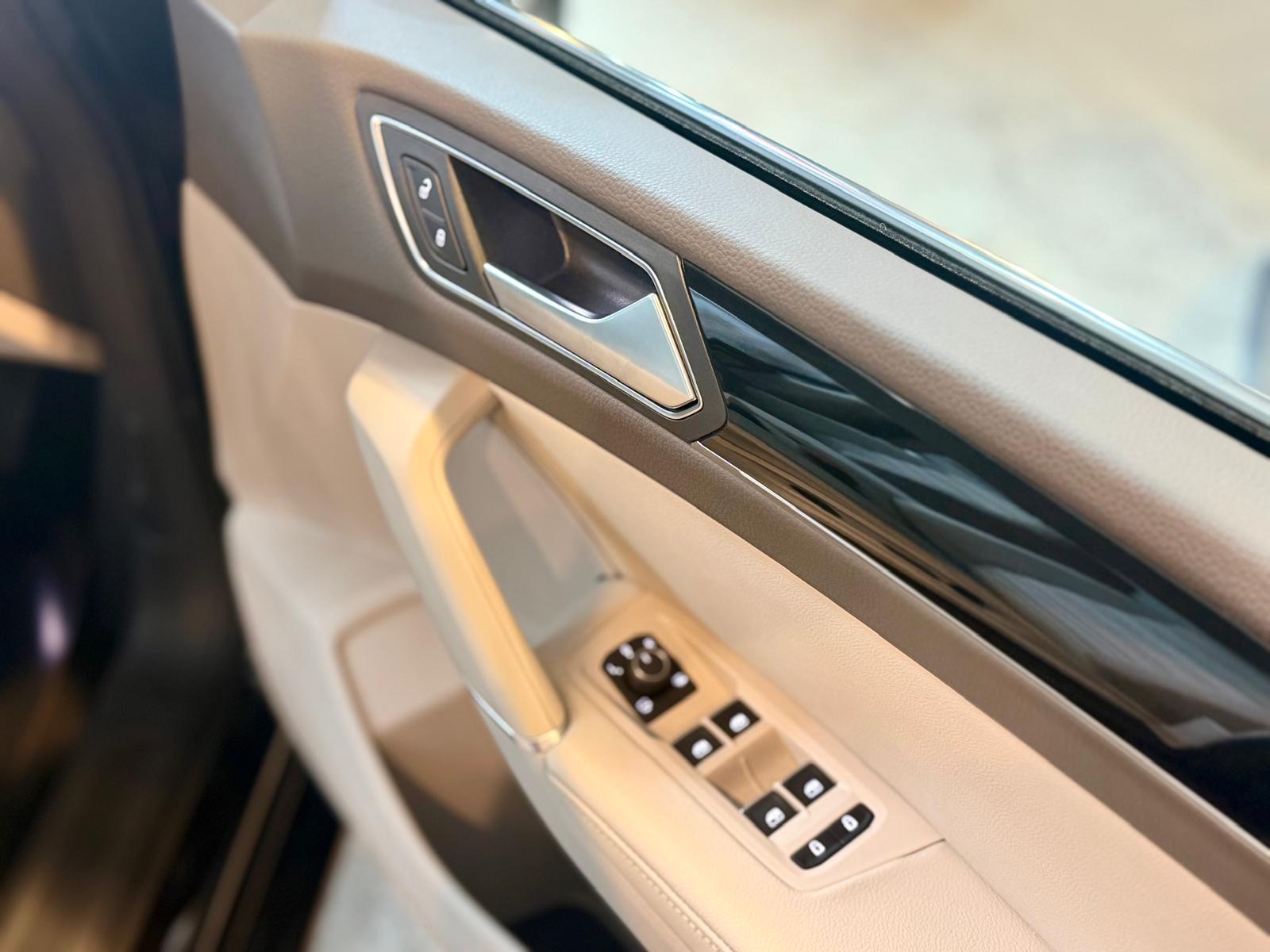Volkswagen Touran 280 TSI Luxury 2016