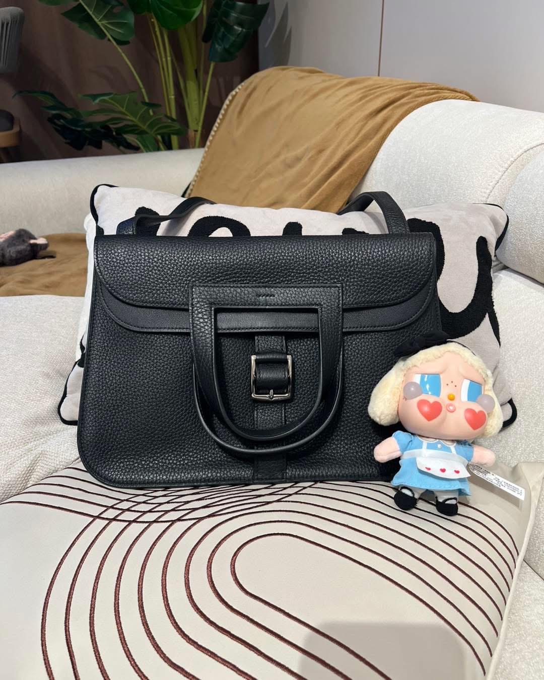 Hermes Halzan 31,STAMP A 黑銀 100%Authentic,98%new ✅專門店收據 ✅Dust bag 