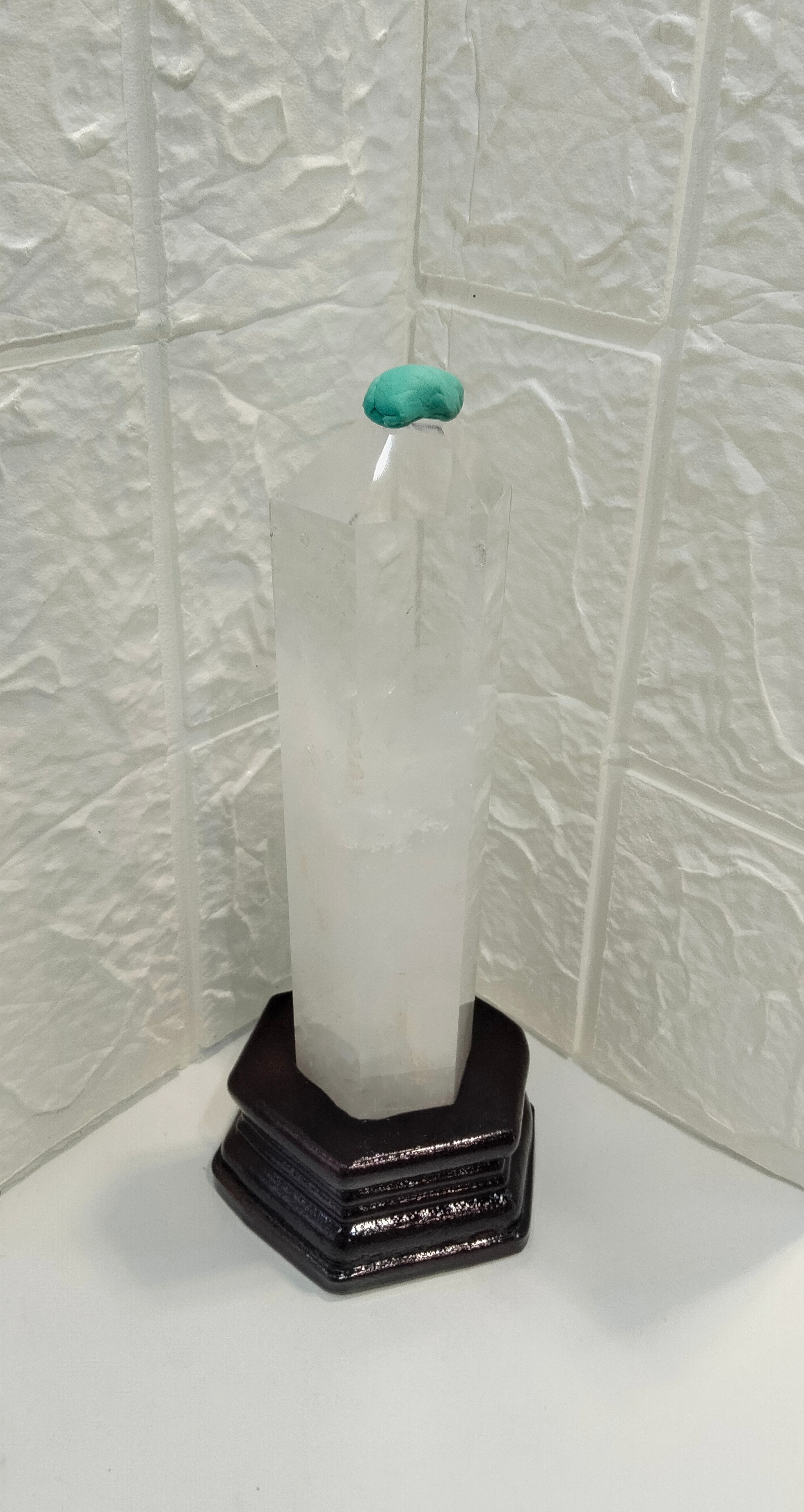 白水晶柱連原裝木座 (17.5cm x 4.5cm)