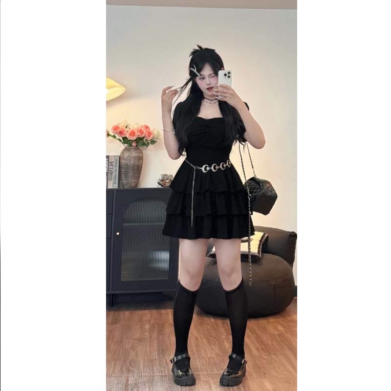 B305(9077) 法式甜辣风桃心领褶皱下摆蛋糕层黑蓝连身裙