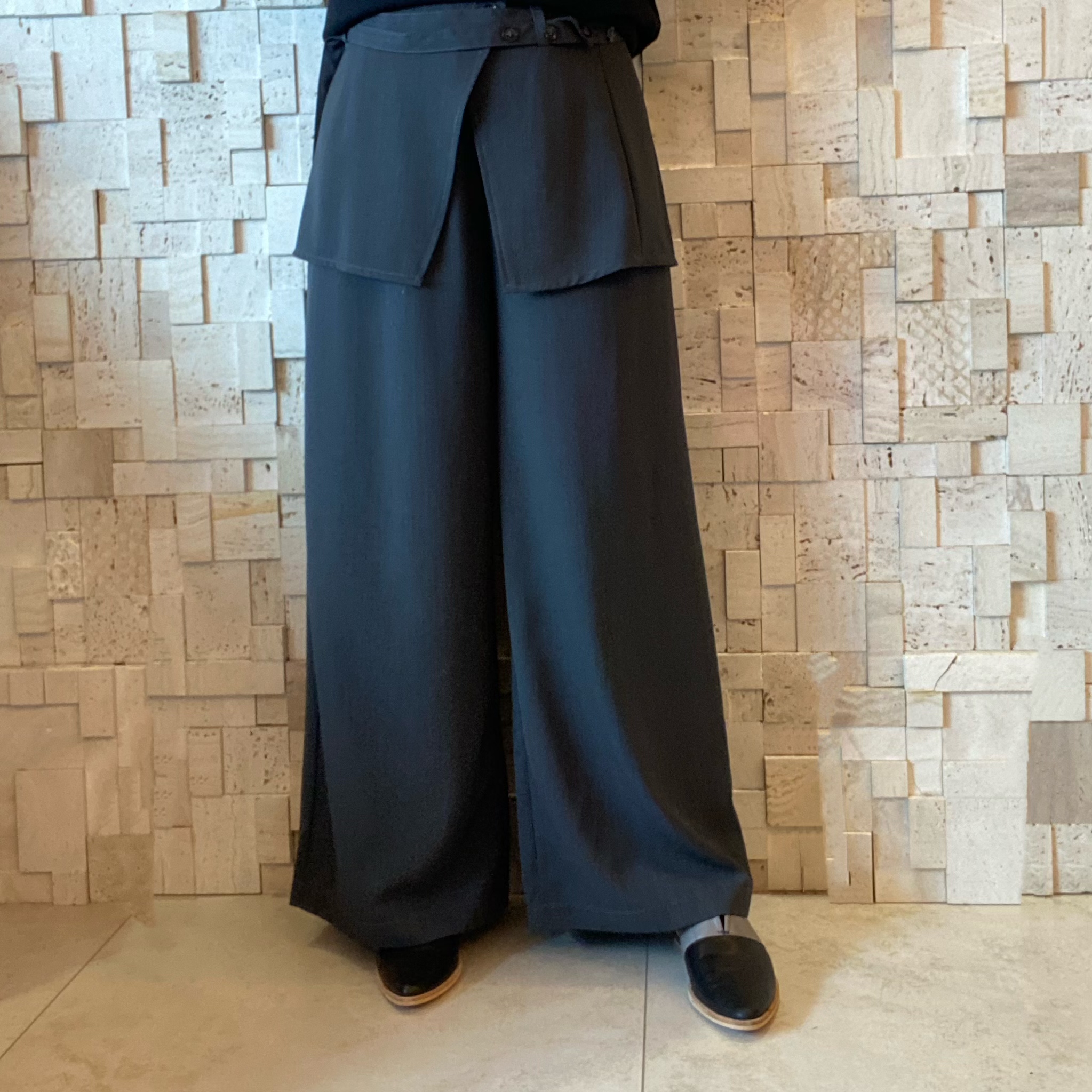 B00561 梳織設計感裙褲💯