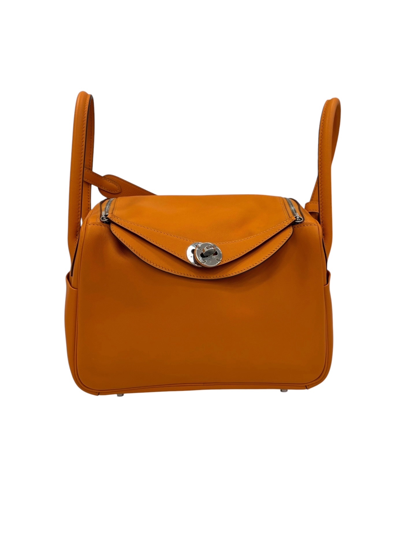 Pre-Owned HERMÉS Lindy 26 Stamp C / Product Code: 062006