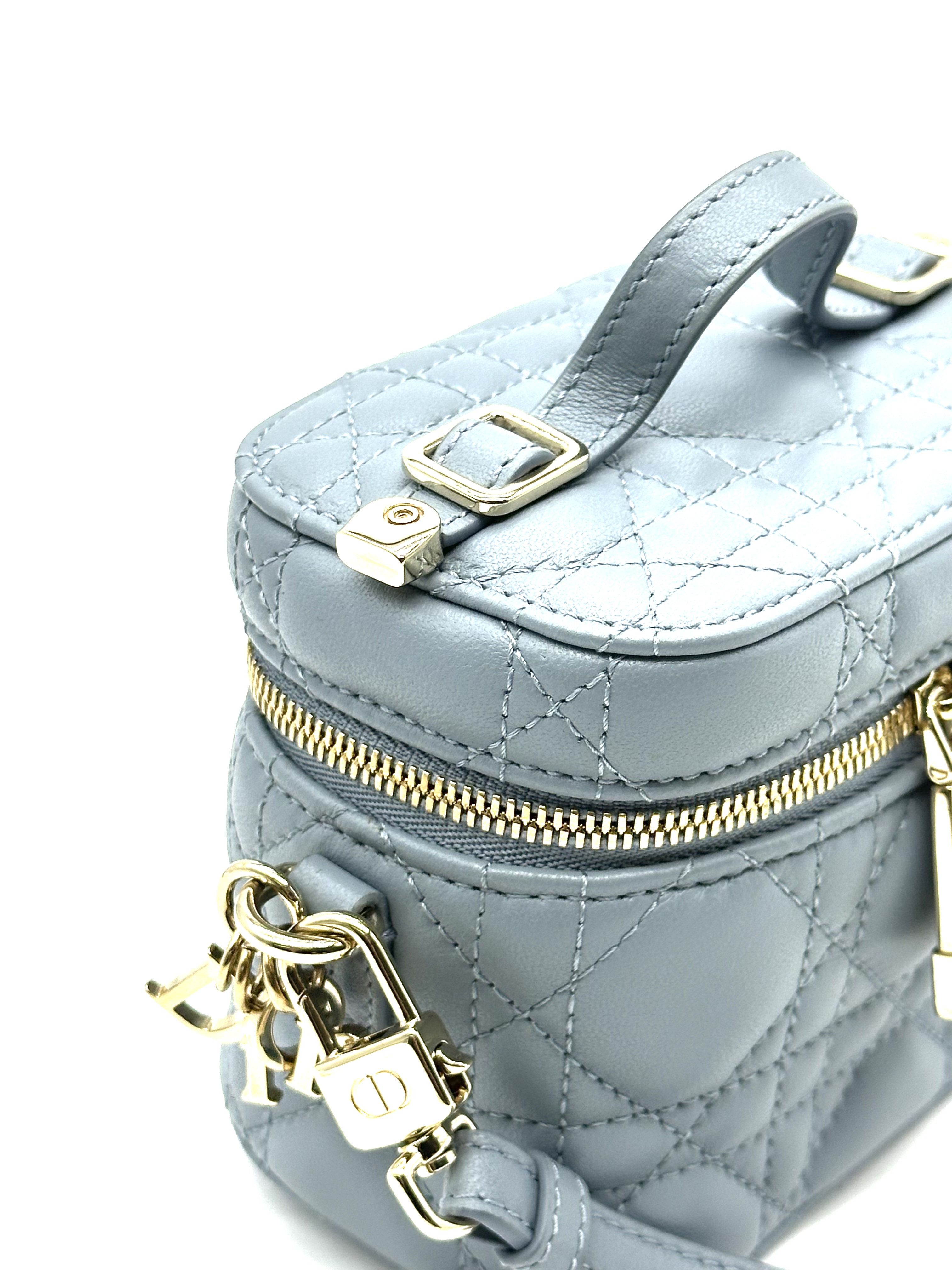 Pre-owned Dior Lady Dior Micro Vanity Case / Product Code: 26040404