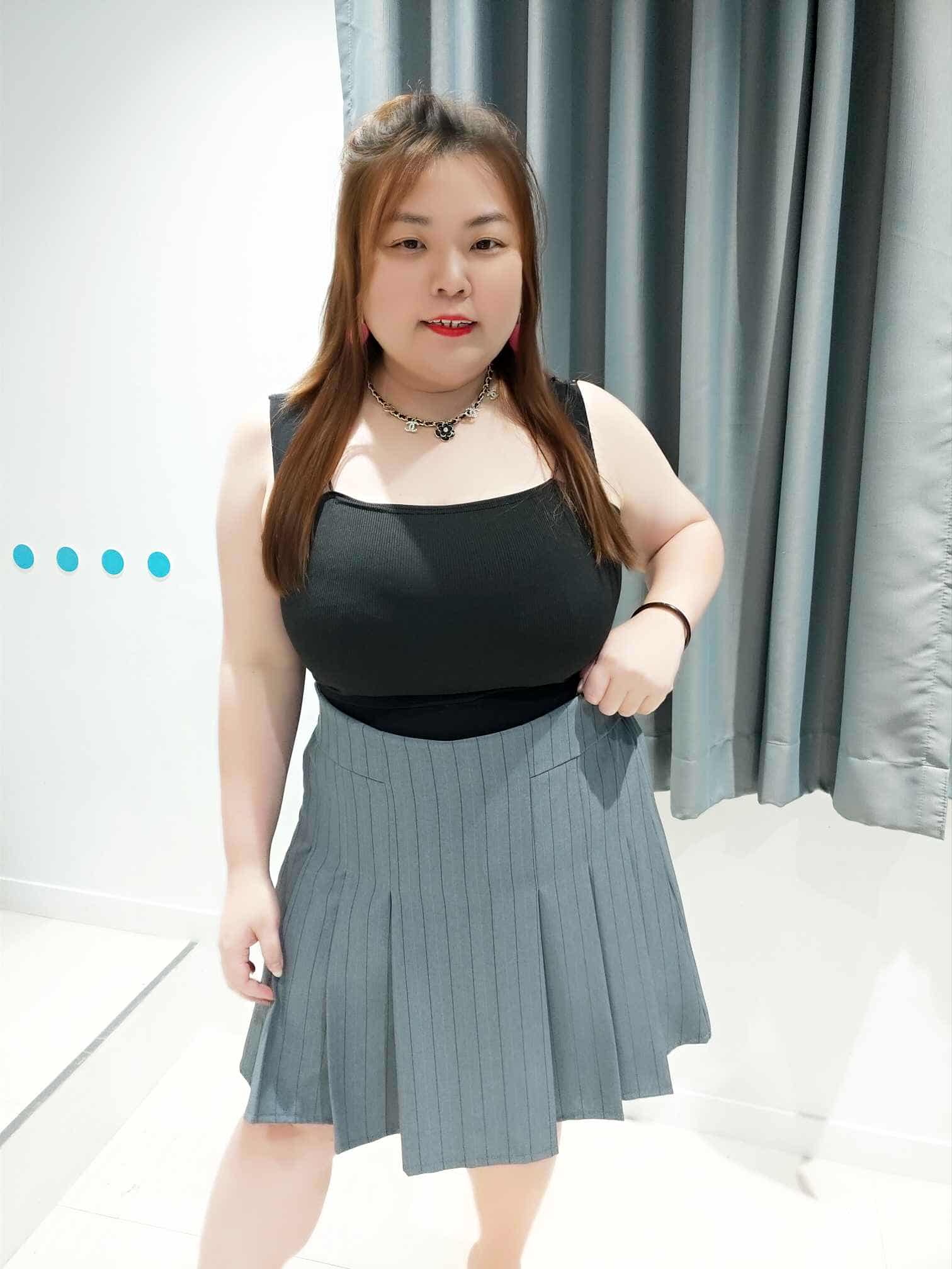 DSE06 直条纹拼百褶设计裤裙