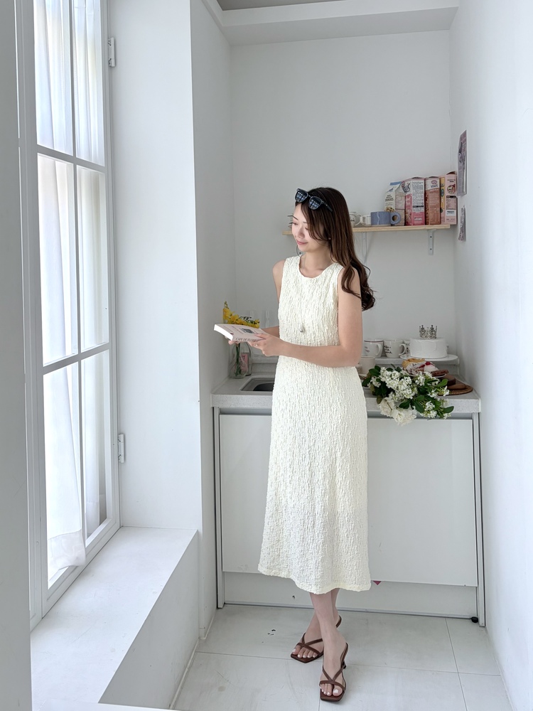 Ruched Slim Dress (Cream)
