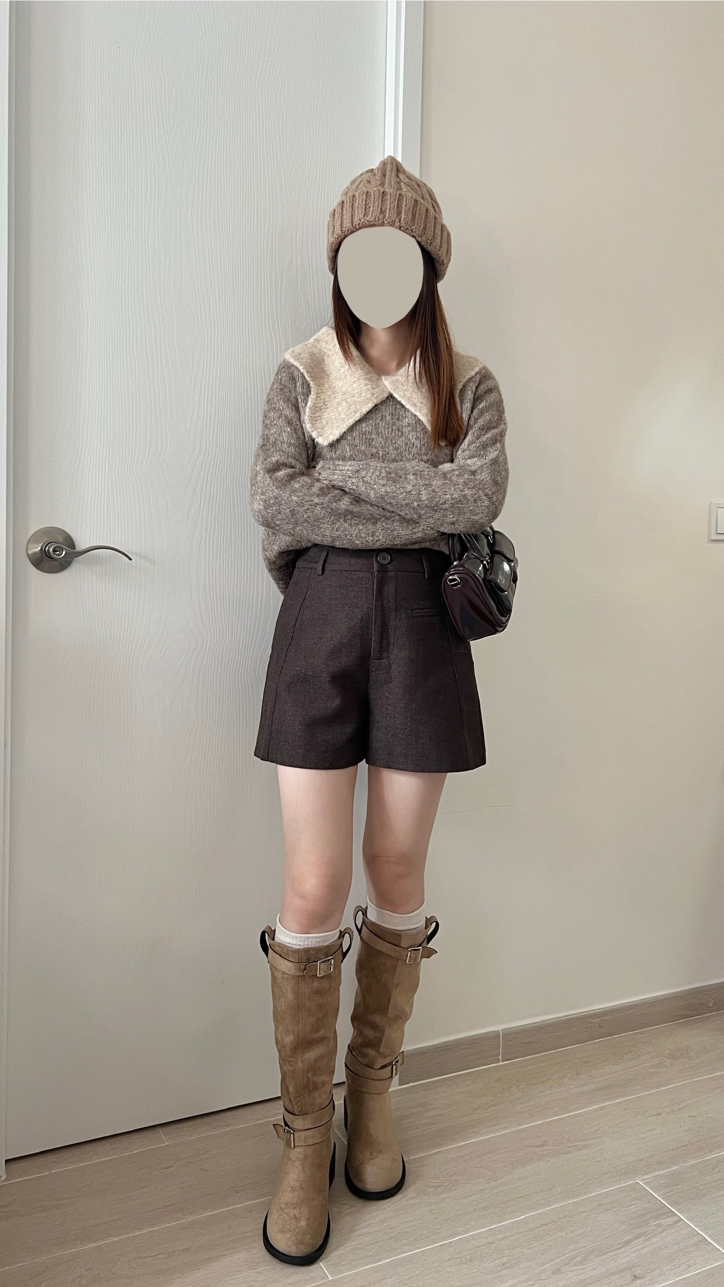 大蝴蝶領口混色毛衣 現貨