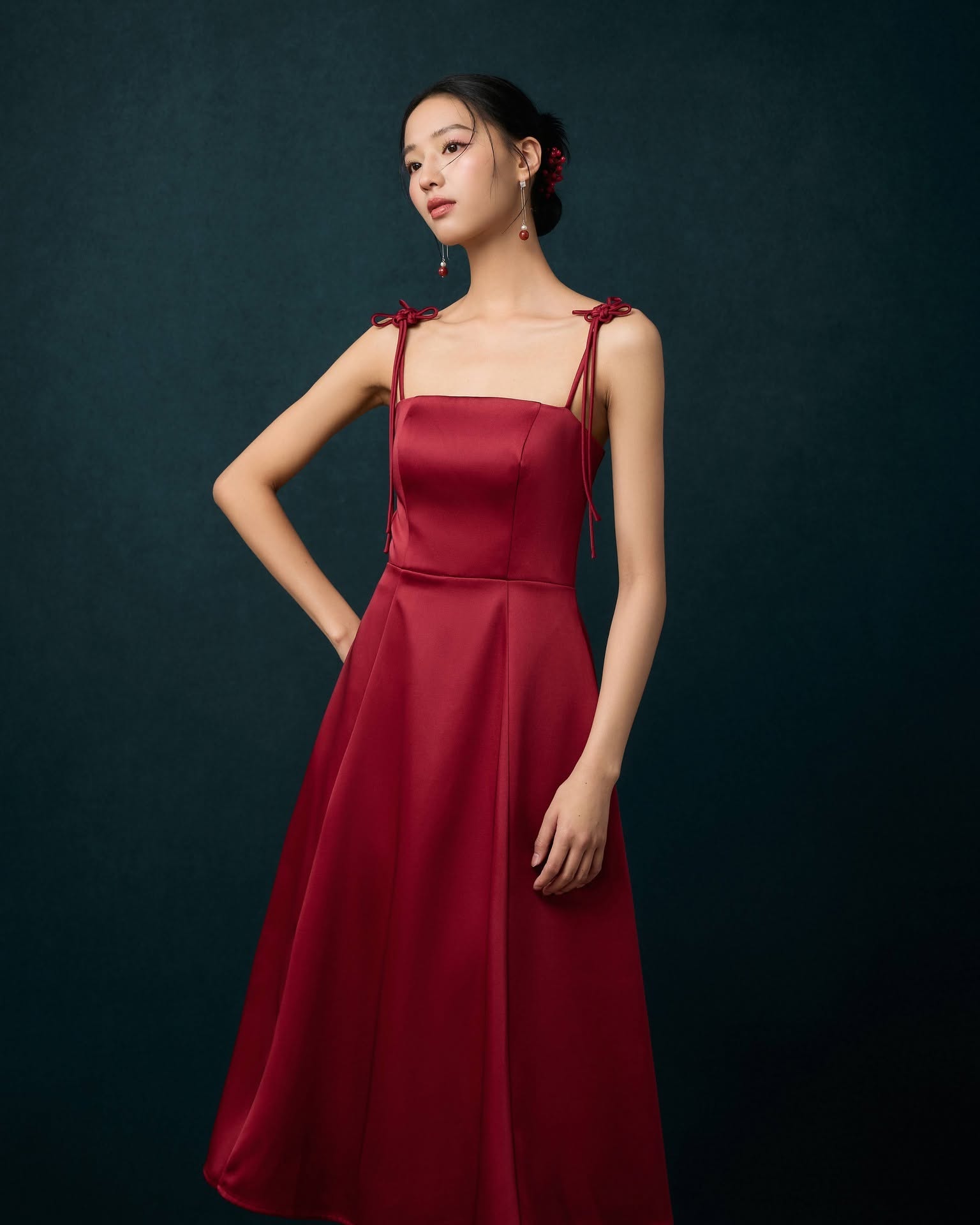 精致中国结吊带连身裙 D0100