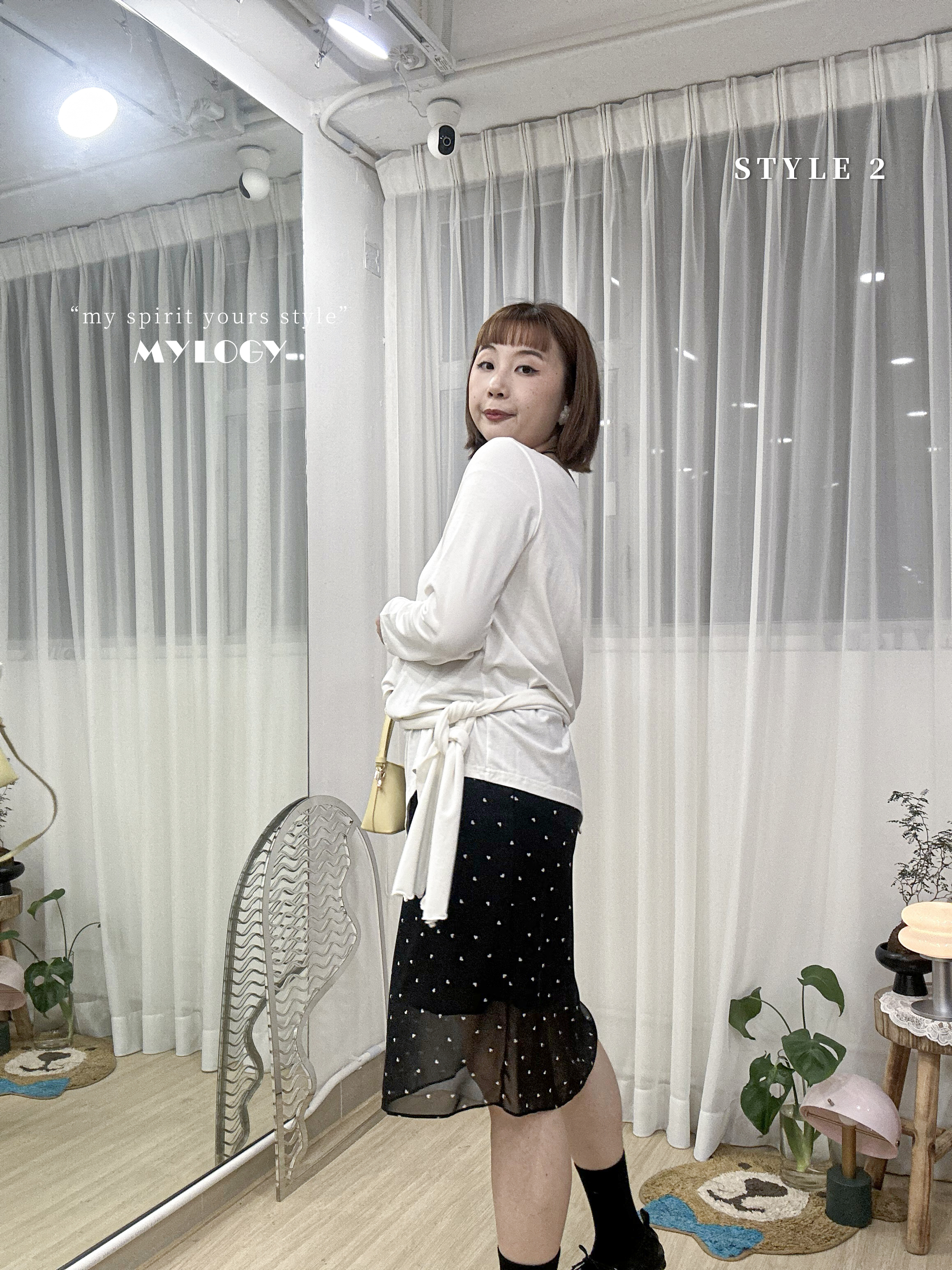 韓系 L/S Off Shoulder 排扣不規則下擺 TEE JD0008 - 白色 Ivory