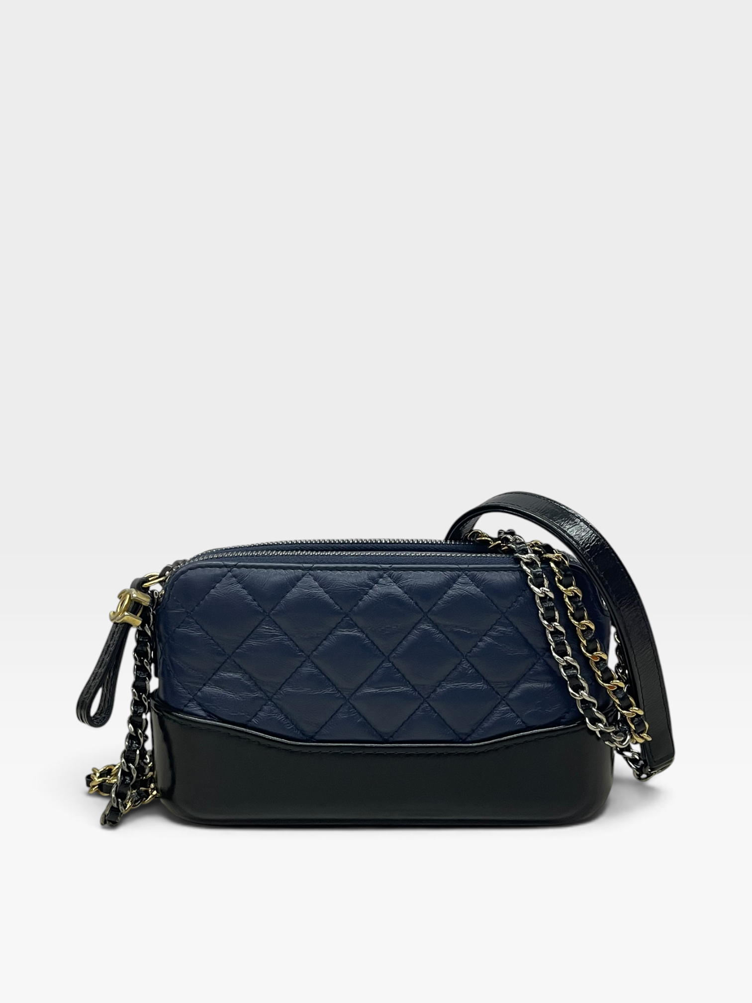 Pre-Owned CHANEL Mini Hobo Bag / Product Code: 090301