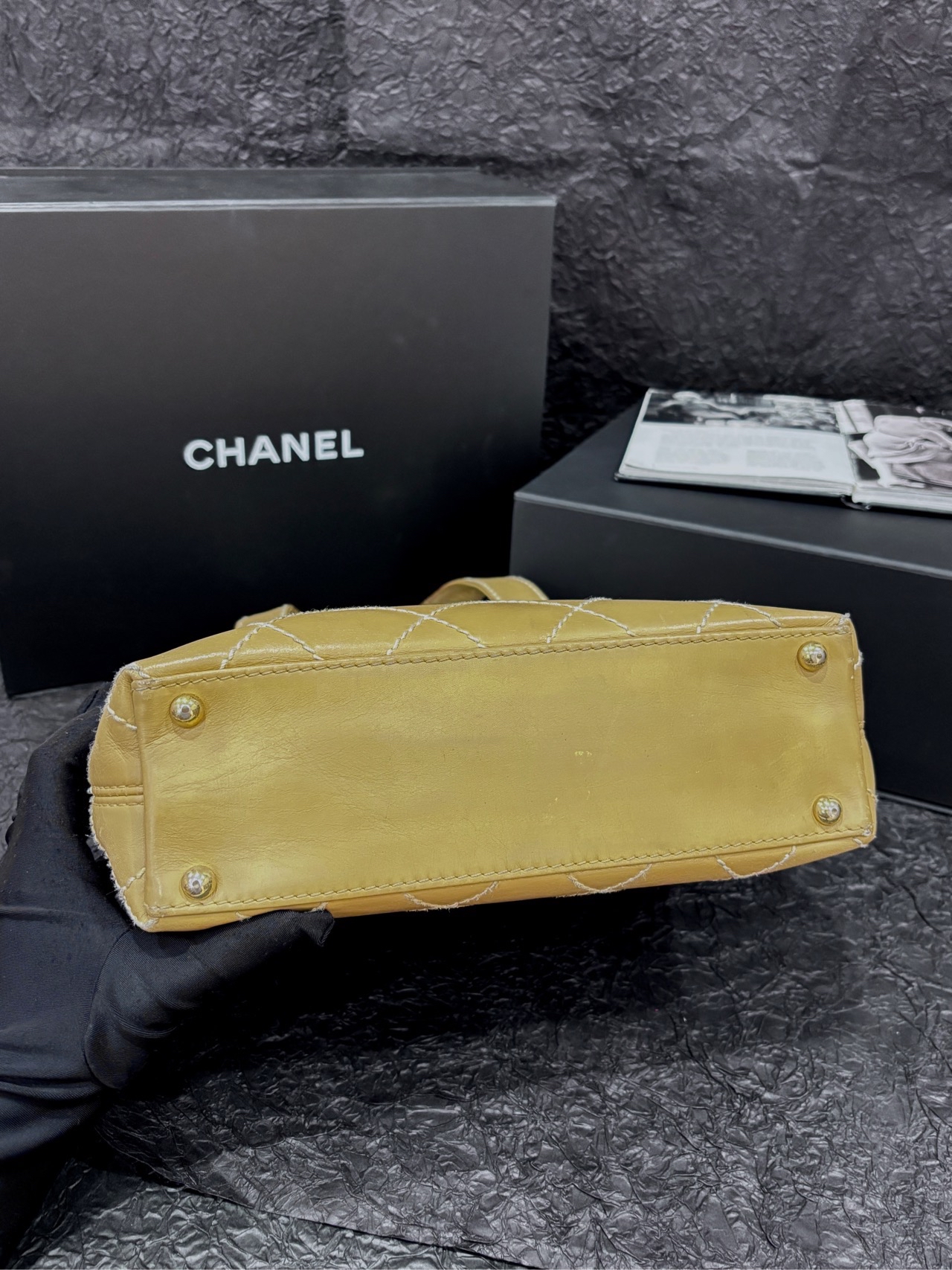 【預訂貨品】Chanel 牛皮外縫線薇薇安