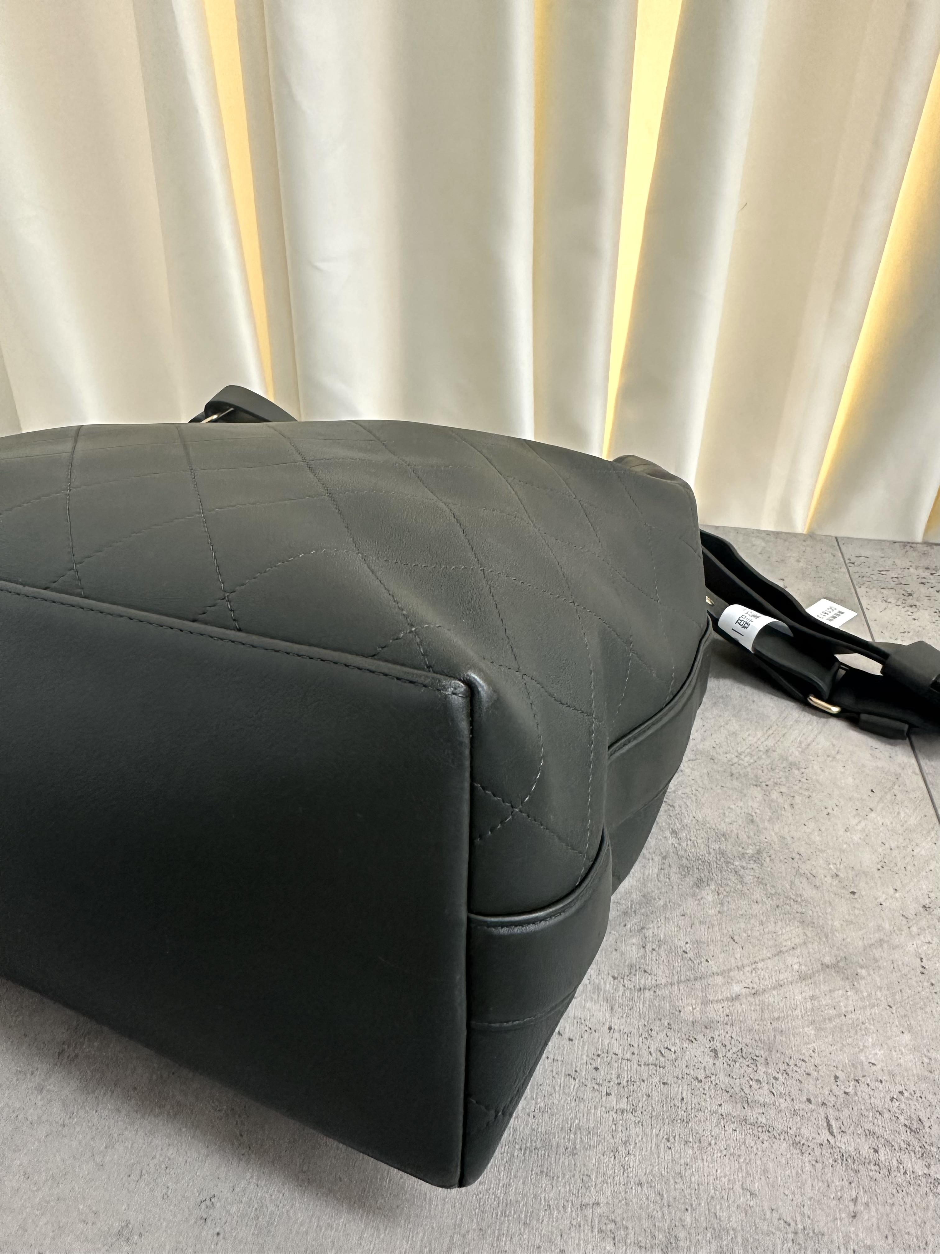 Pre-owned Chanel On My Shoulder / Product Code: 26012301