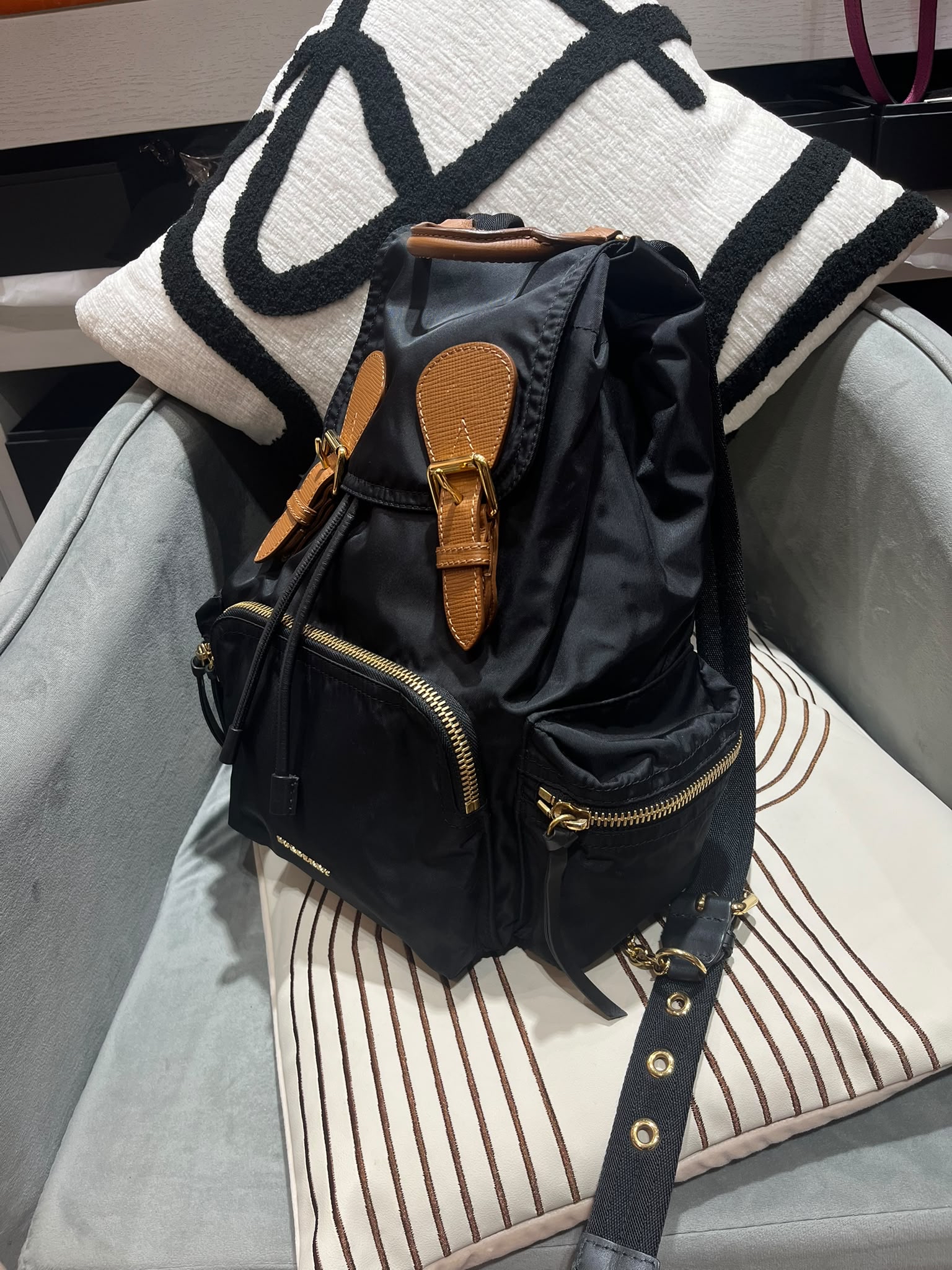 Burberry Nylon Backpack 100%Authentic, 98%New ✅Dust bag