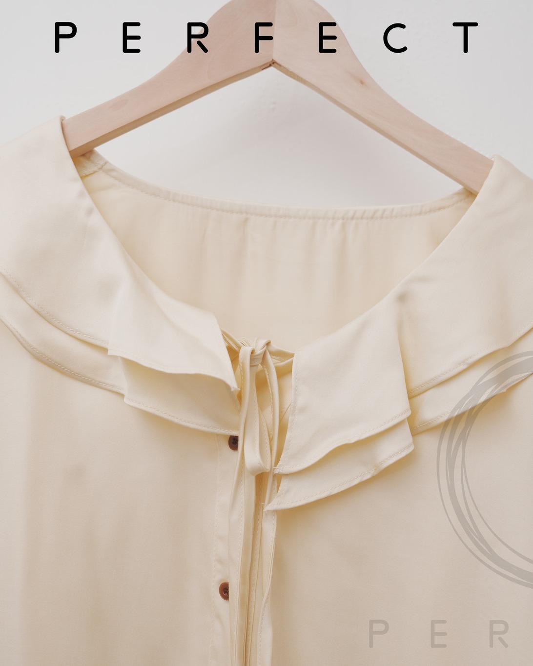 T0004_高貴面料五色大RUFFLE領上衣(活潑粉黃）