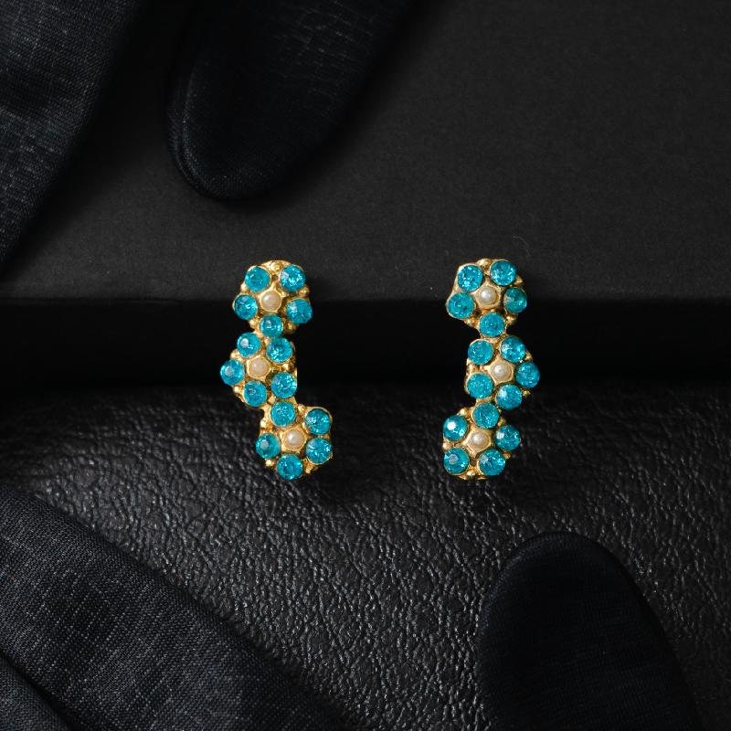 c.a. 1940-50s Adorable A Row of Three Dainty Aqua Blue Rhinestone x Faux Pearl Screwback Earrings (MT1360-1)