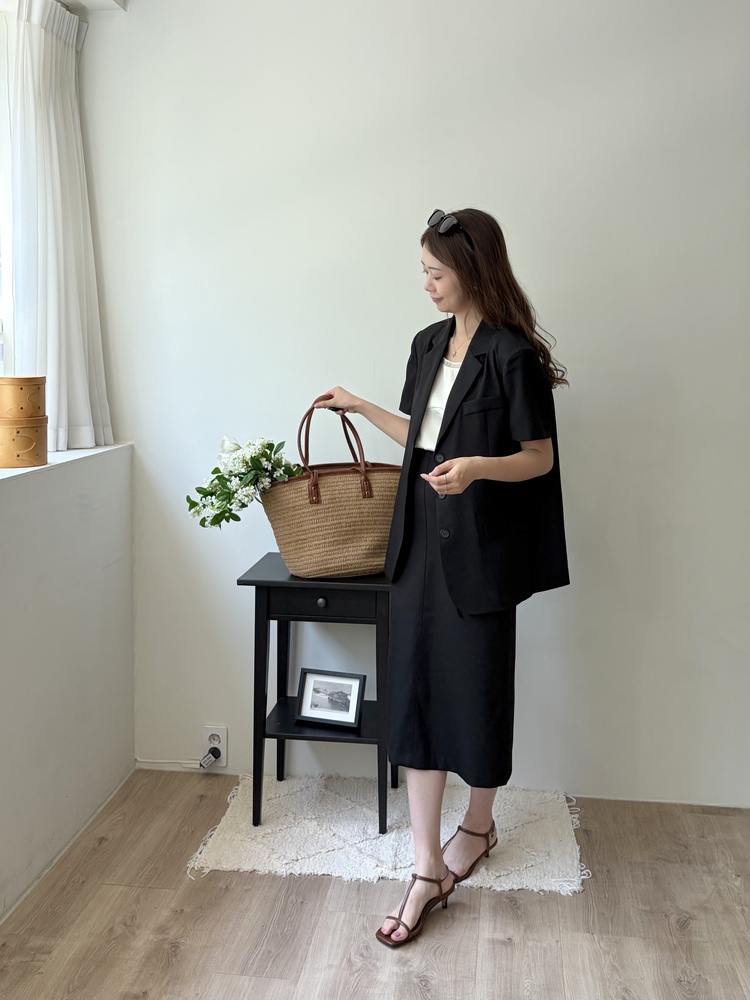 Noir Belted Skirt (Black)