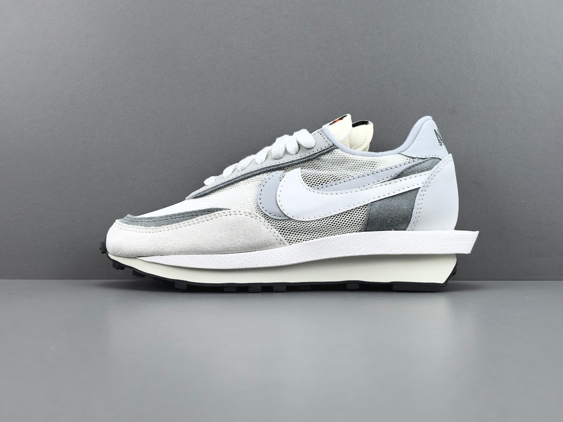 Nike LD Waffle Sacai Summit White  BV0073-100
