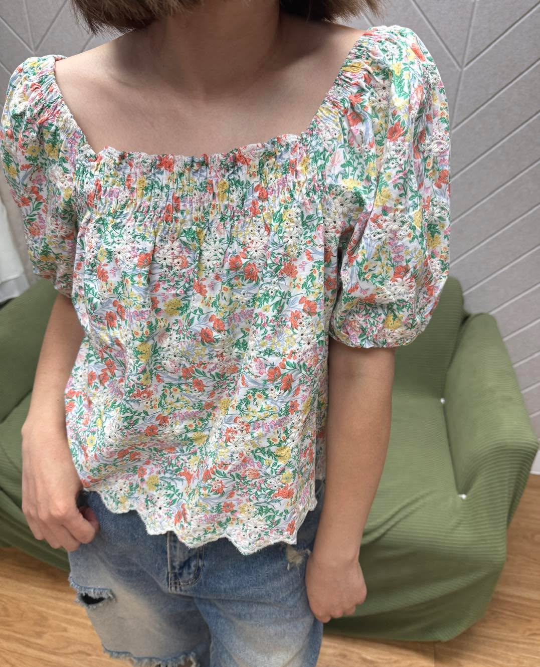 橡筋方領碎花top