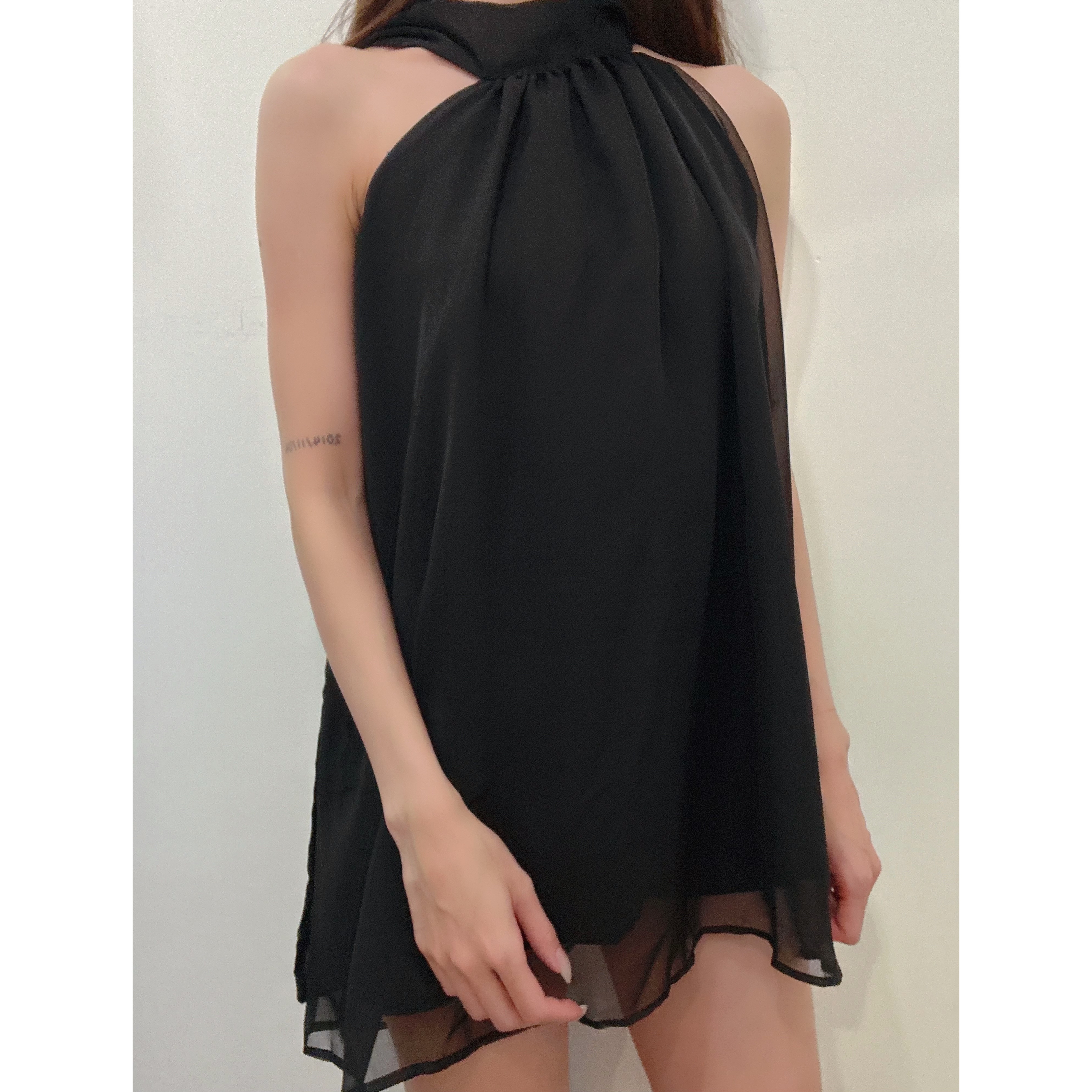 優惠價9月5截🐿️2608N《GREECE TOP》
