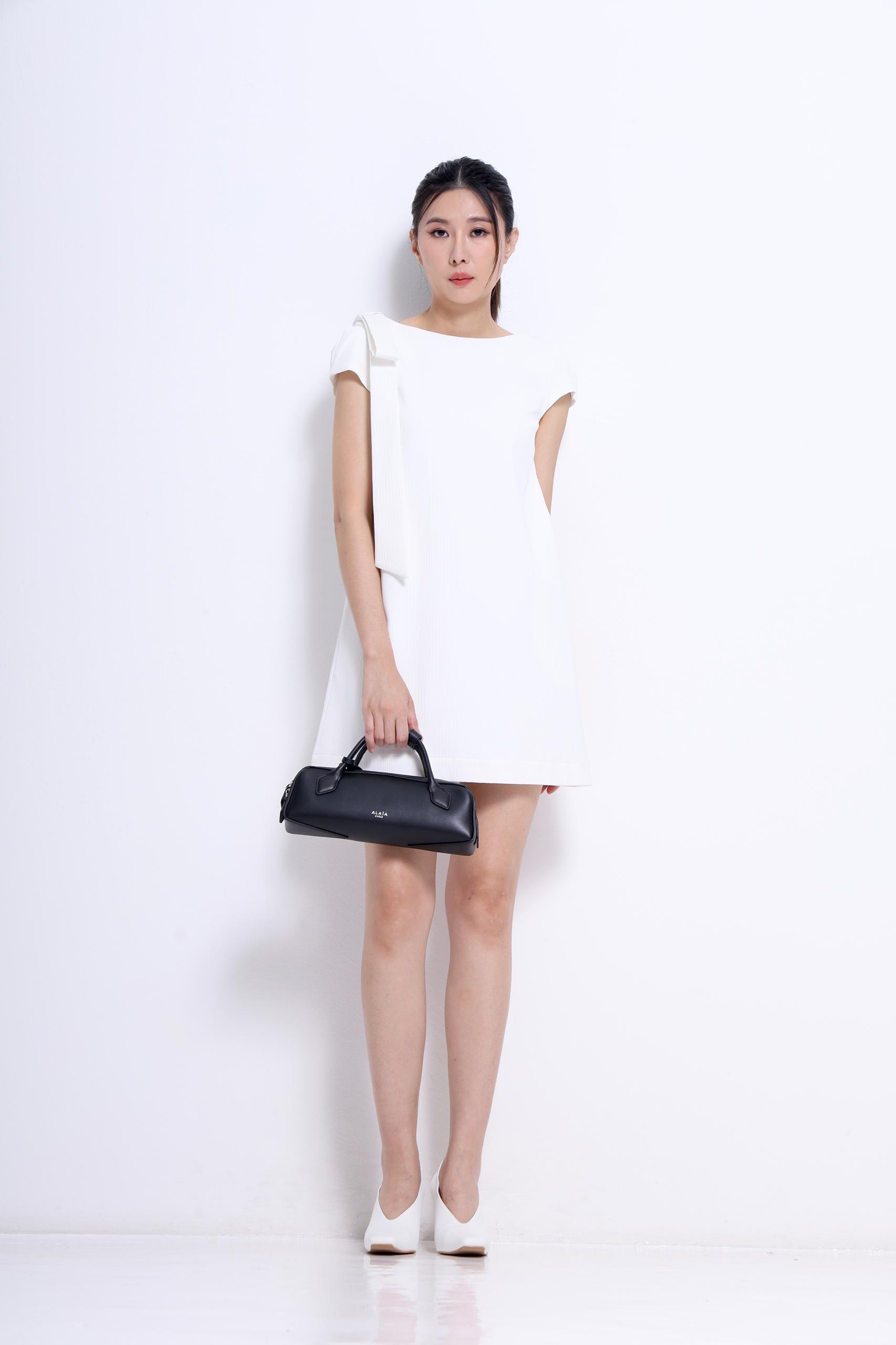 CD2143 CAPE SLLV A LINE DECENT DRESS