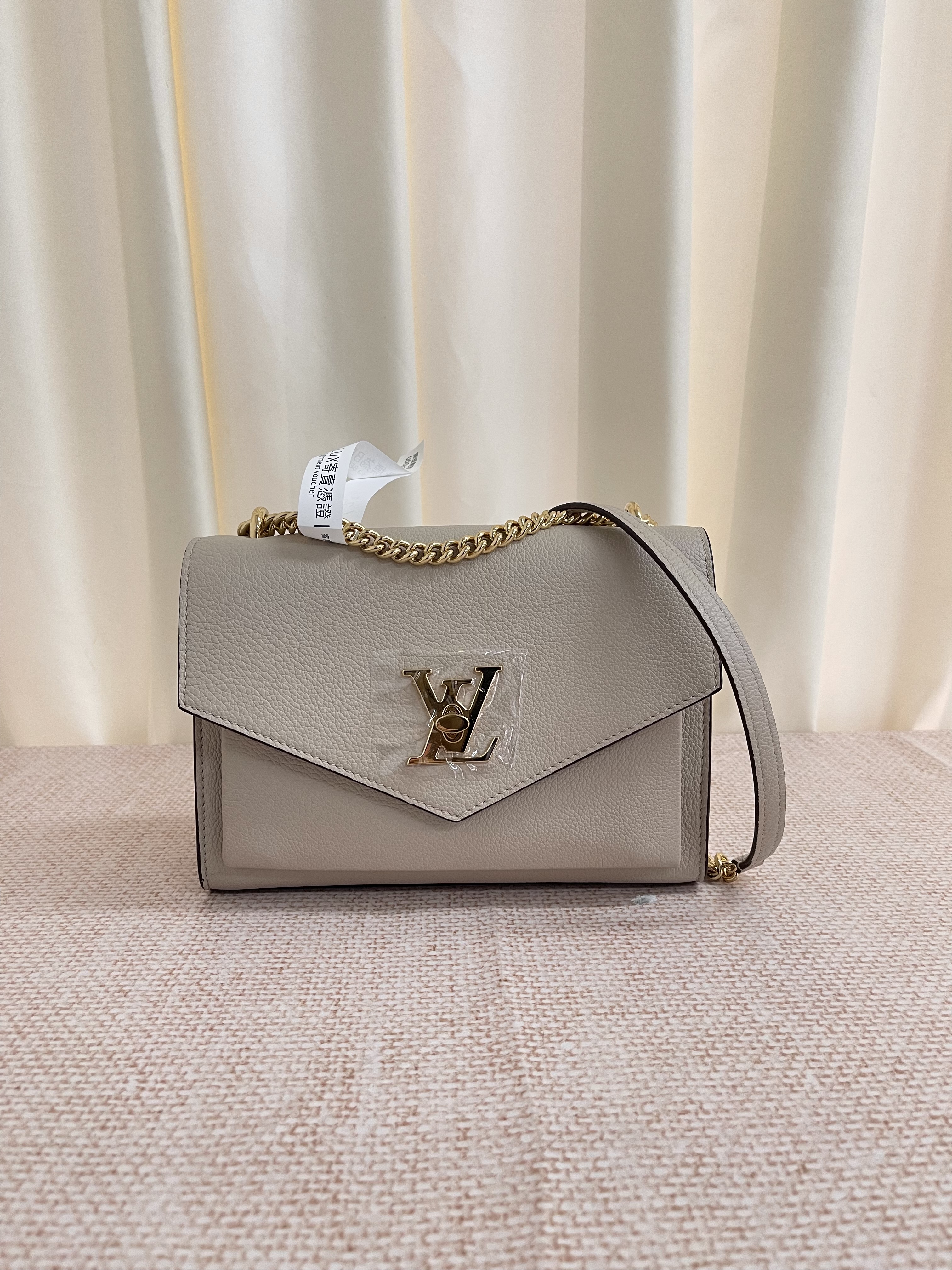 Pre-owned Louis Vuitton Mylockme/ Product Code: 26052120