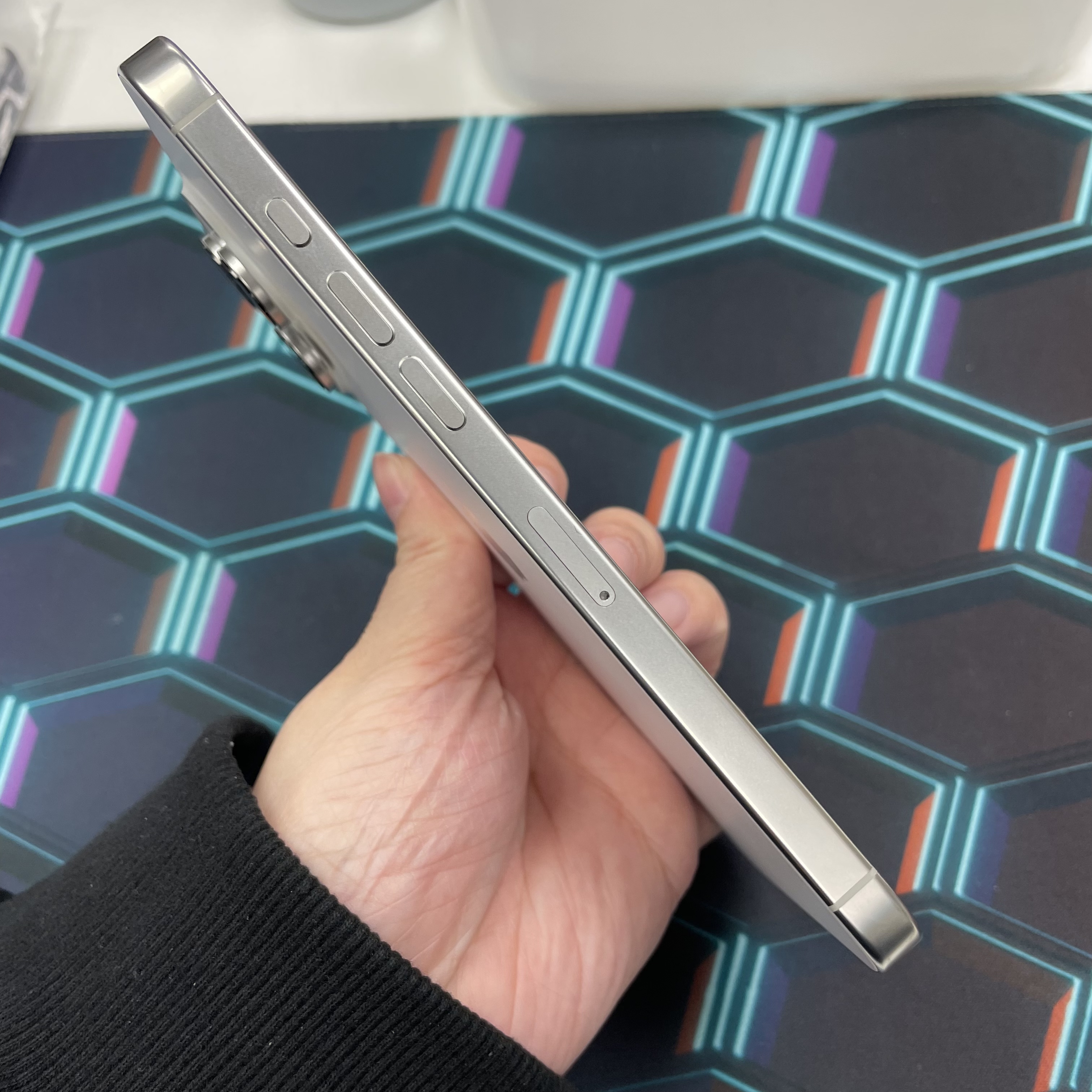 *6147 16 Promax 全新機 512GB 電100 白色 White