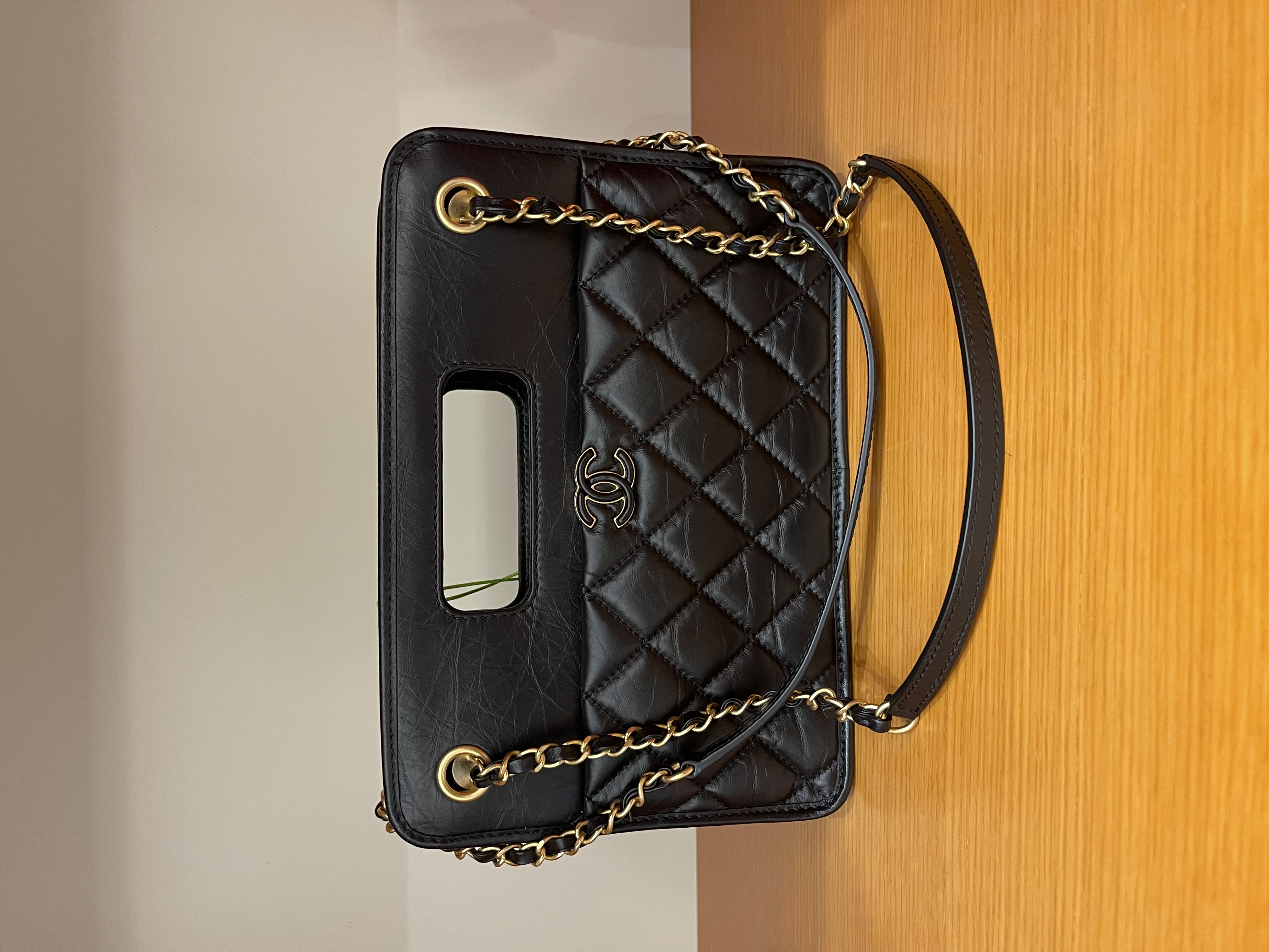 直播貨品 |  [1個-$100 2個-$300］HH11