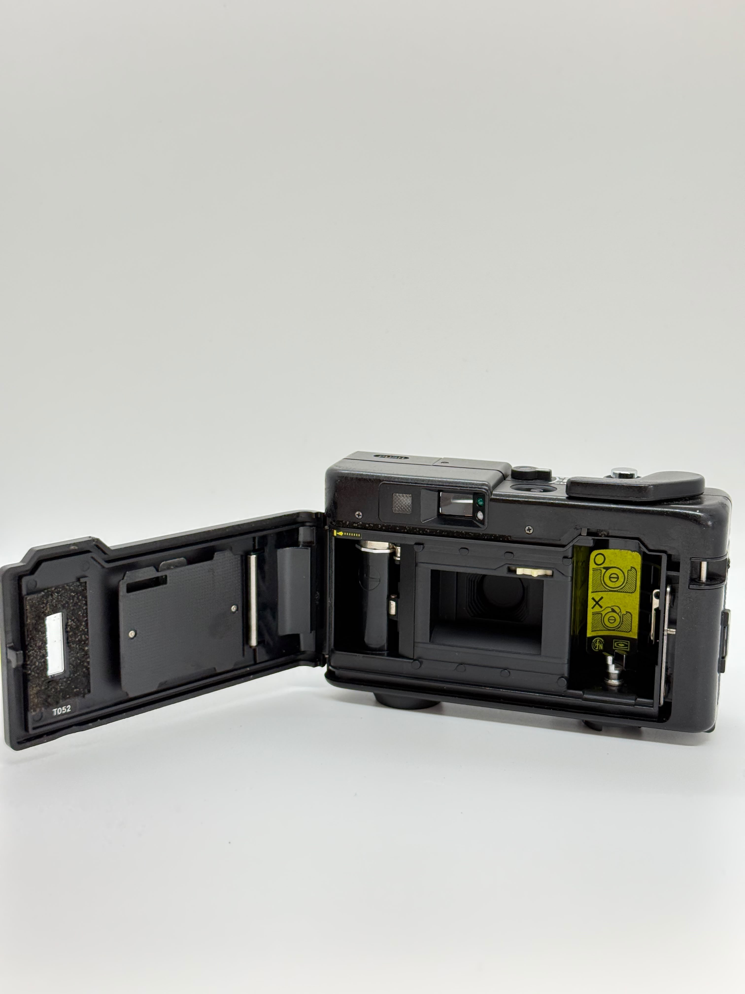 Chinon 35 FS Point and Shoot (傻瓜機) 菲林相機