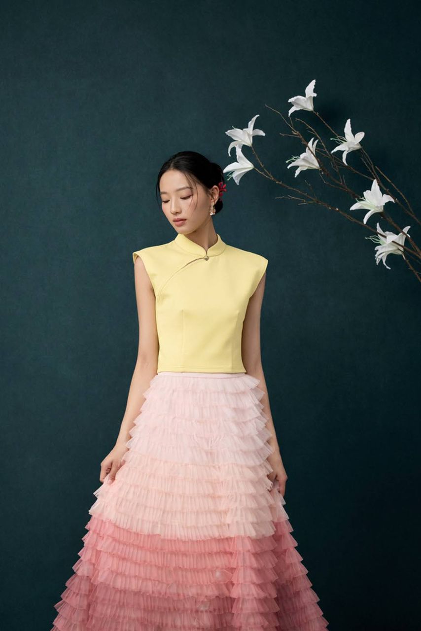 精致纽扣点缀上衣 t0171