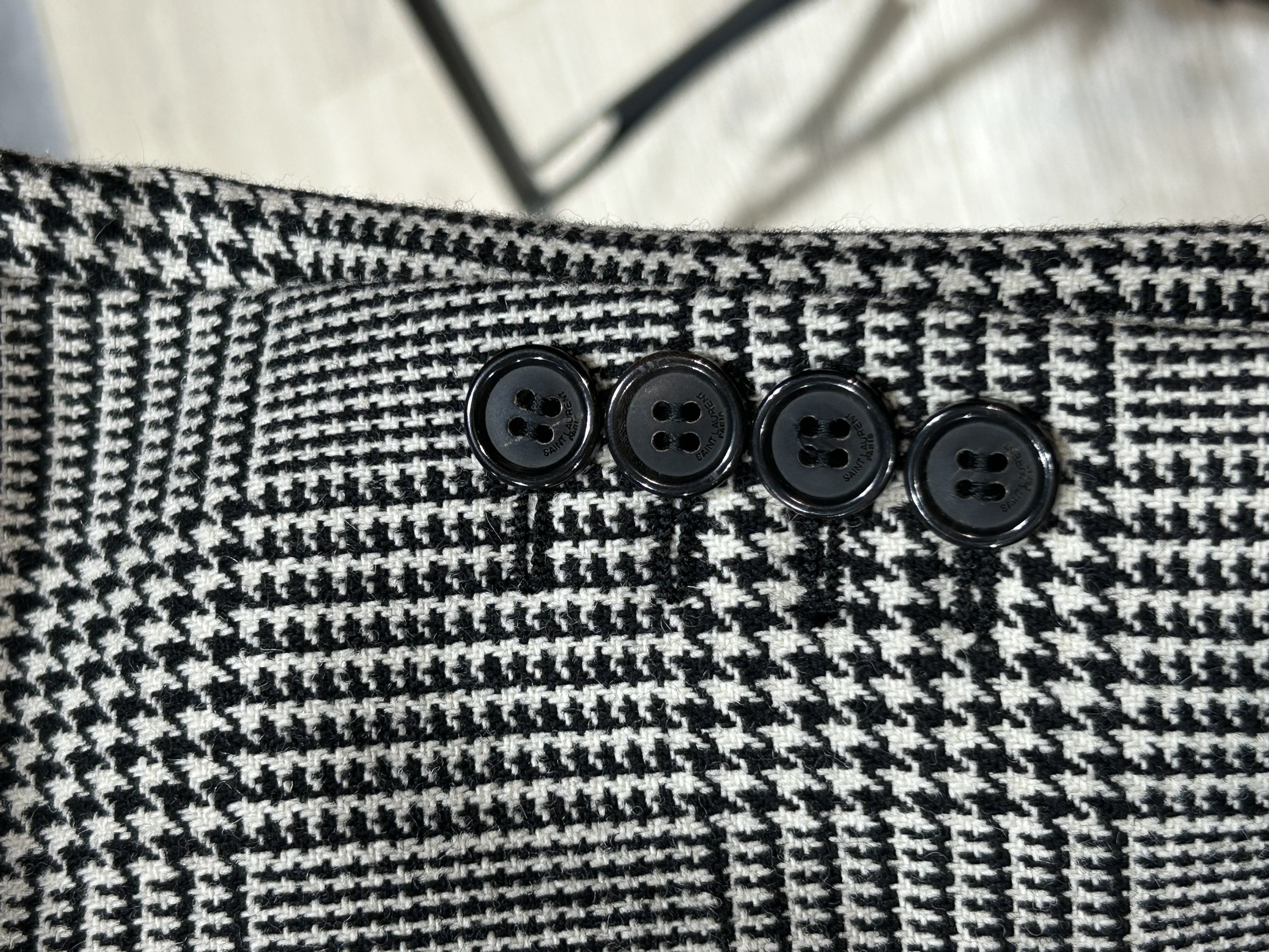 YSL 短身西裝褸 100%Authentic, 98%new 