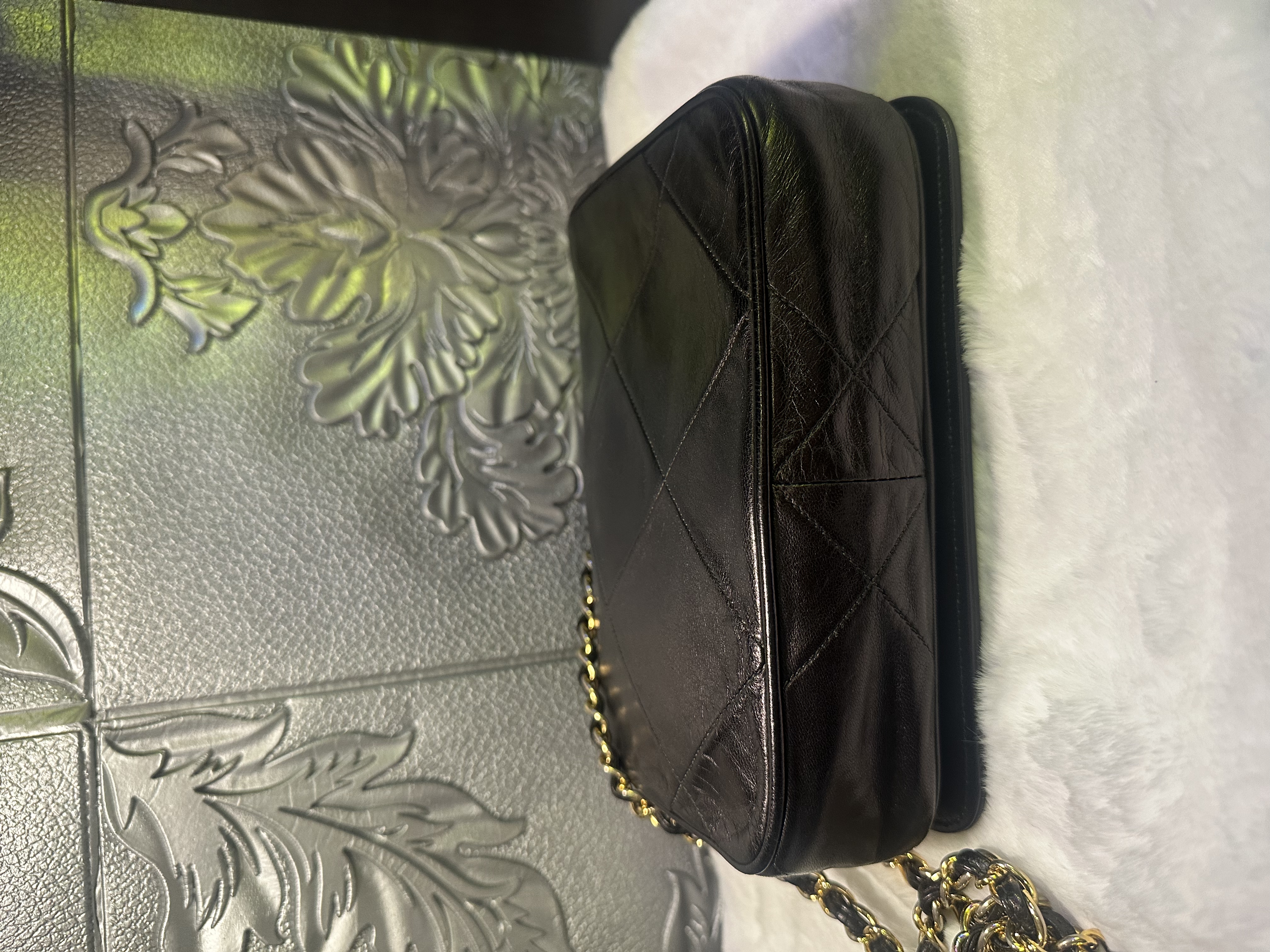 vintage chanel black leather classic flap chain bag