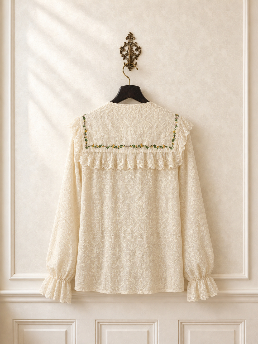 花卉刺繡蕾絲大領子公主襯衫 Vintage Floral Lace Heritage Blouse