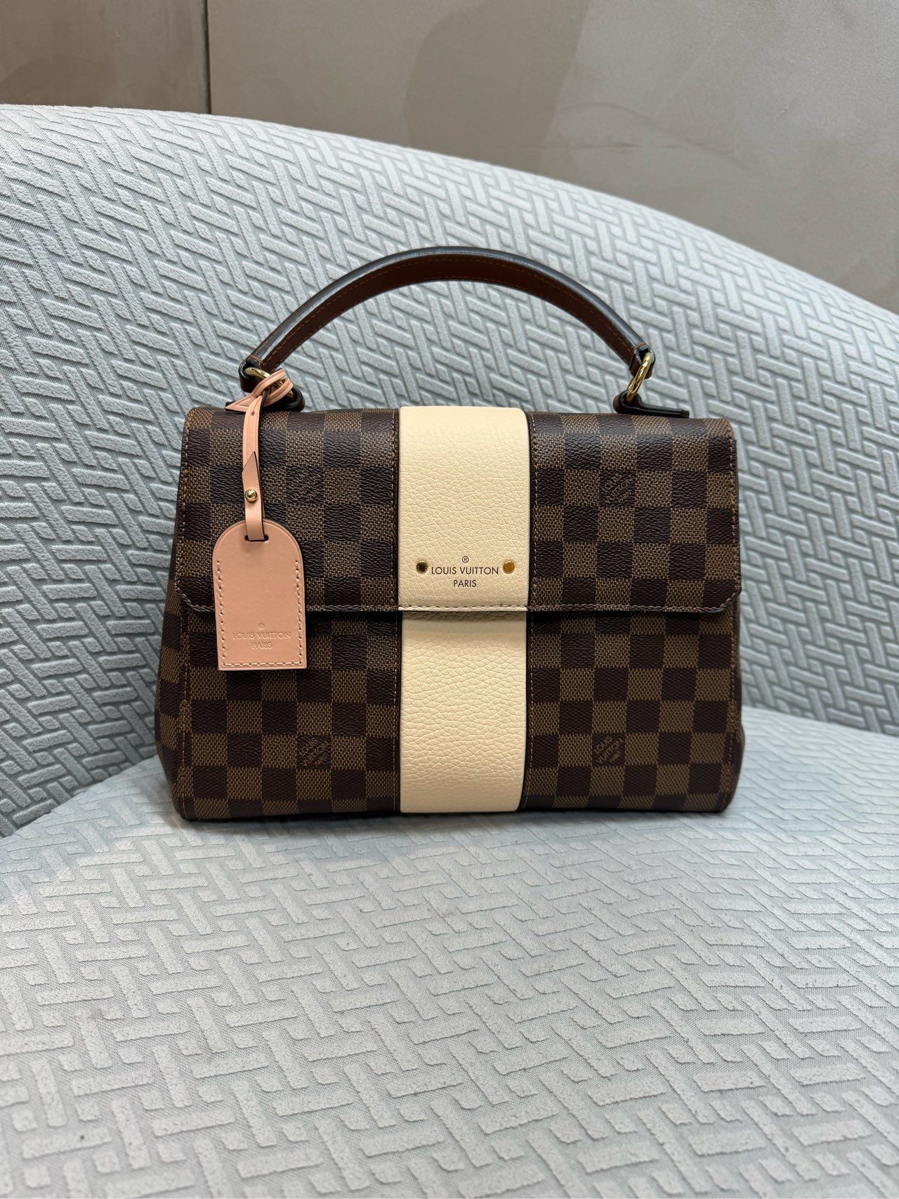 Pre-Owned LV Bond Street MM