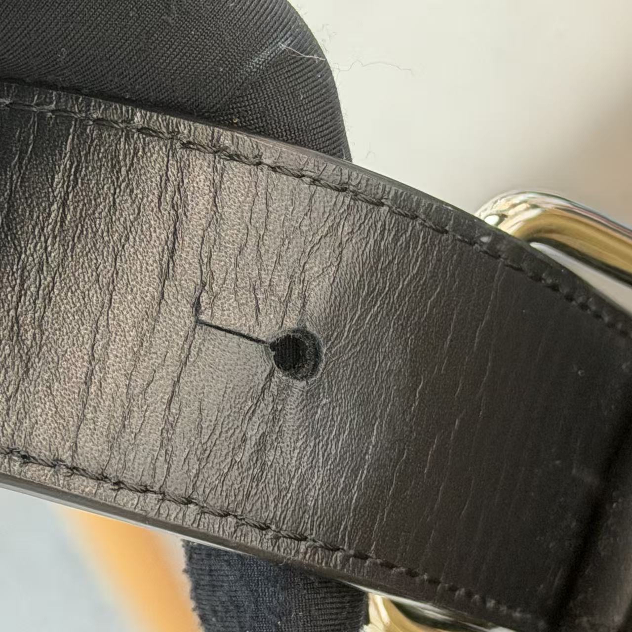 羅意威/Loewe Buckle Zip托特包 黑色 柔軟粒面牛皮革tote單肩包 經典款女士手袋