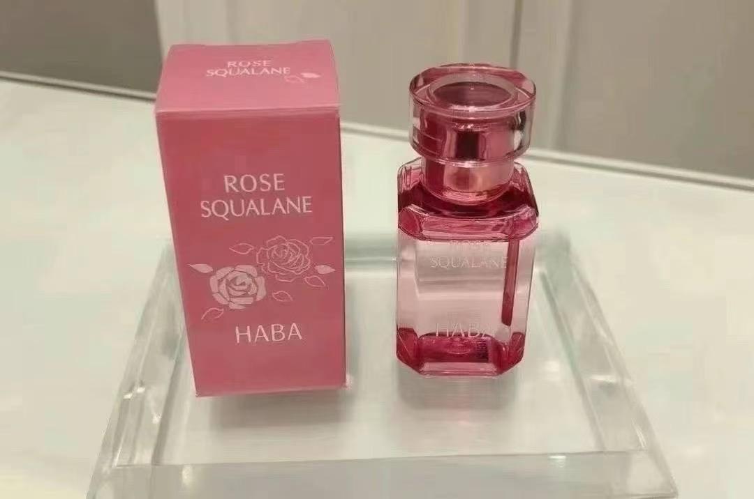 ✅日本本土🇯🇵haba限定玫瑰油 換季強推，99%的高純度角鯊烷＋稀有的大馬士革玫瑰精油，擁有極速滲透力和高效抗氧力，保濕滋養，還可以做護髮精油的百搭精油～
