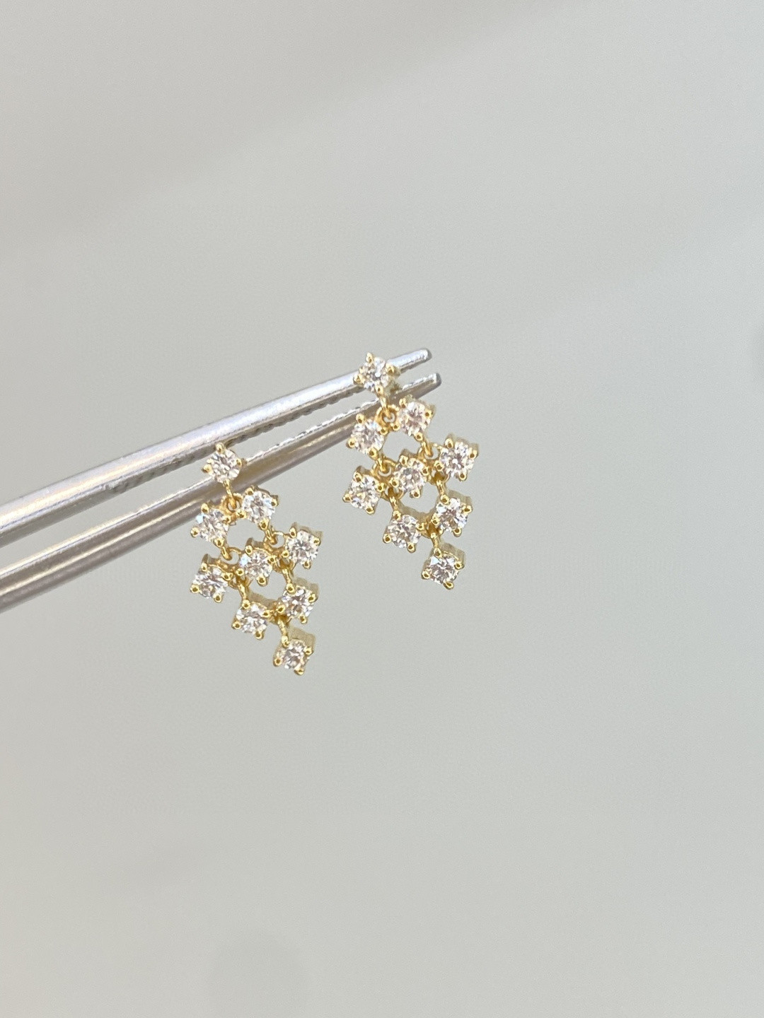 18K Diamond Earrings 