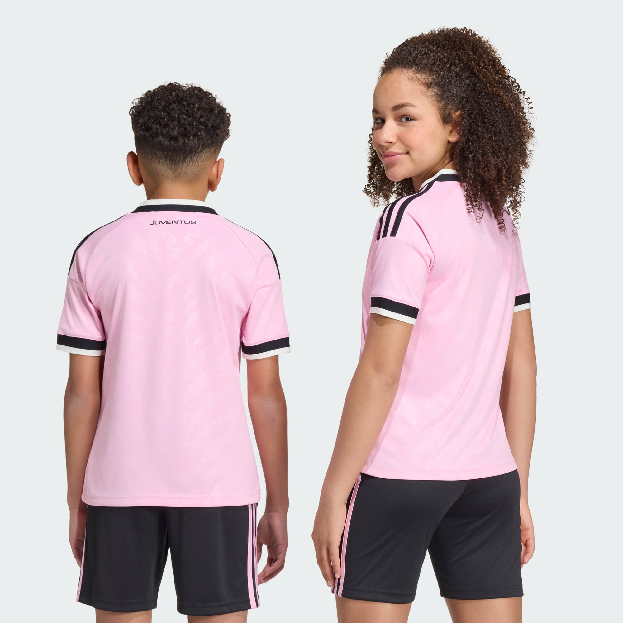 🌸重溫百年經典粉紅 Adidas Juventus 祖雲達斯 2026-27 作客童裝球衣  (可加印字章) KB8835