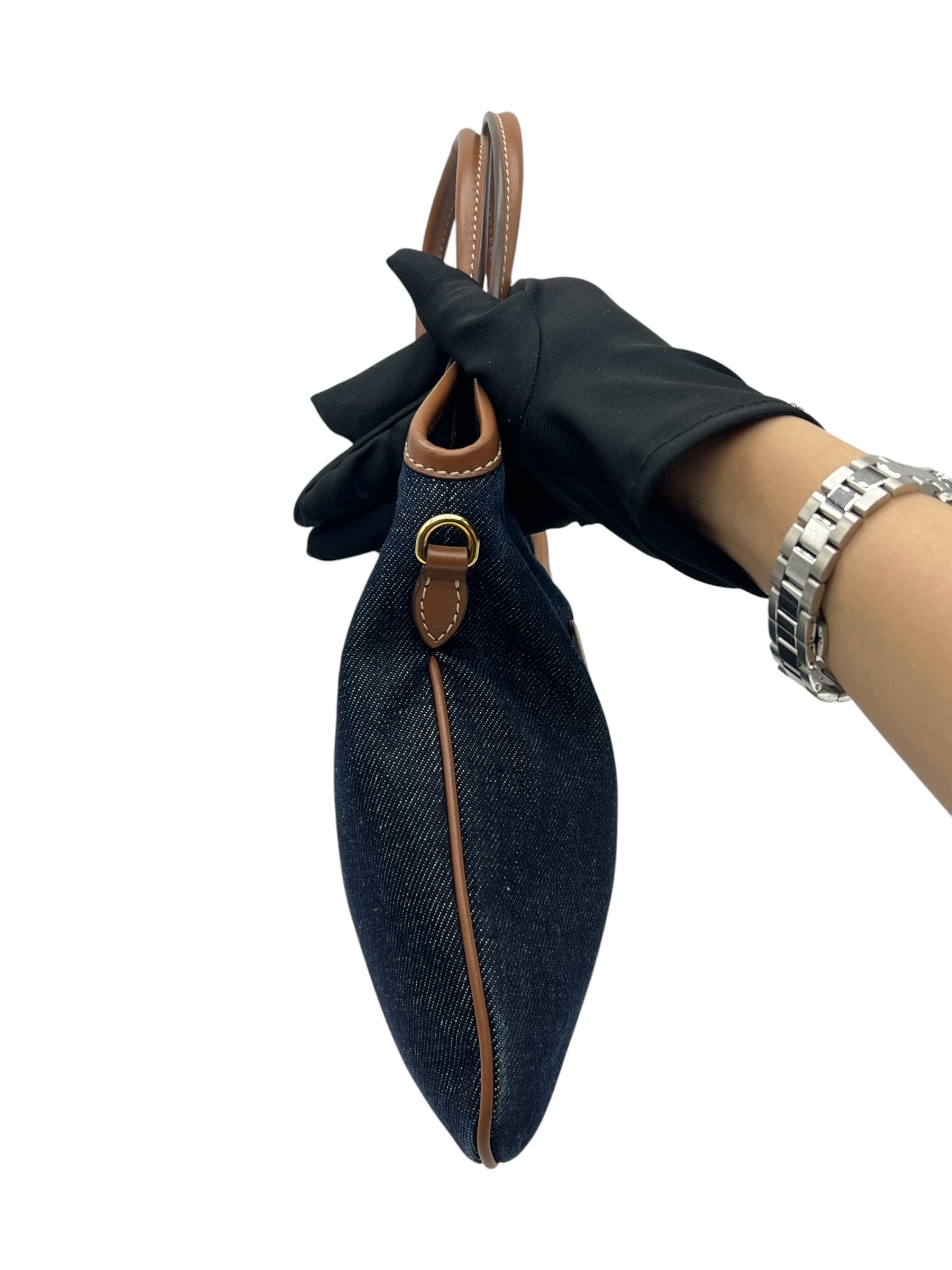 Pre-Owned MIU MIU Ivy Tote Mini Blue / Product Code: 26060506