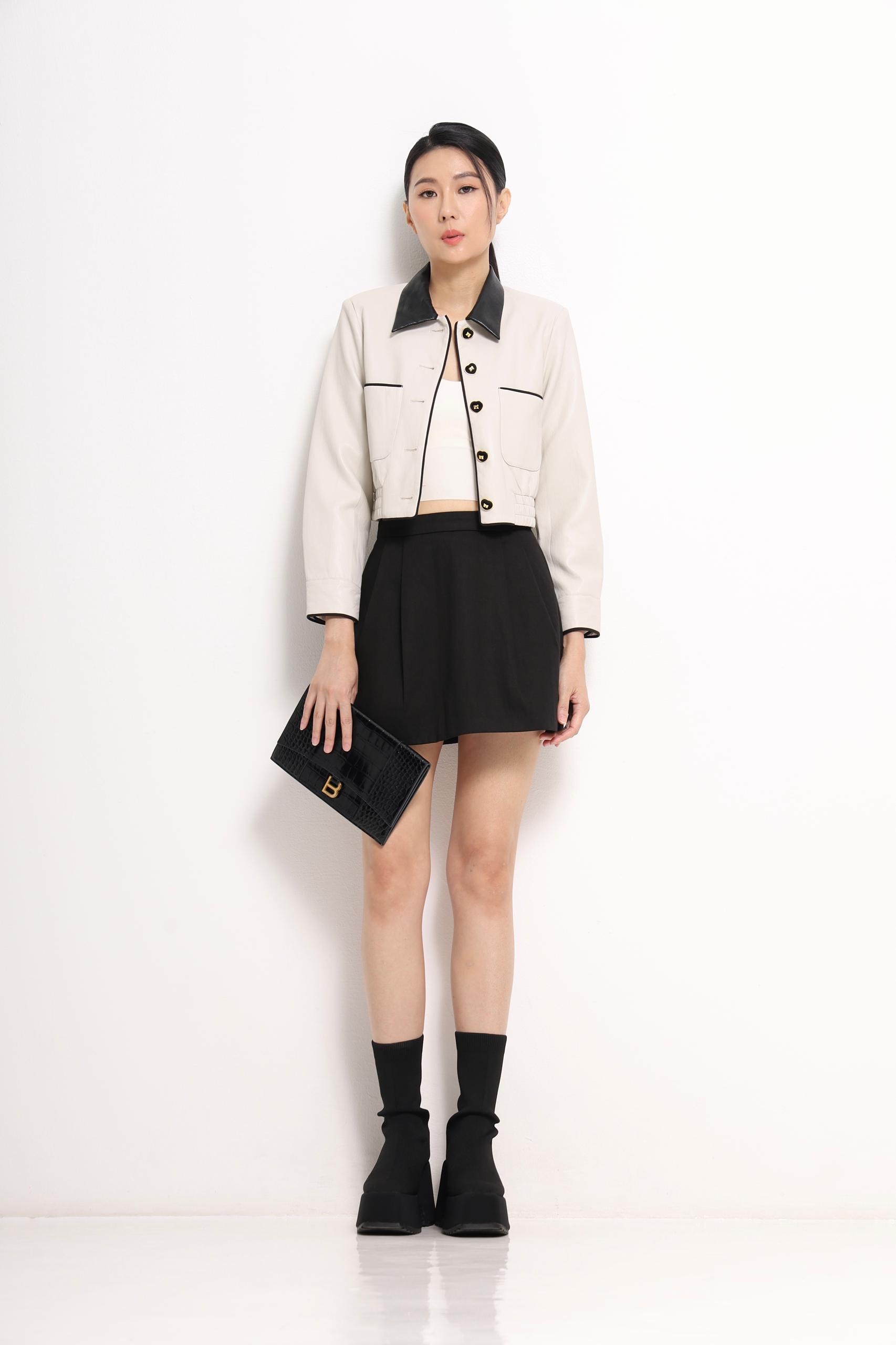 CB2711 Monochrome Contrast Collar Cropped Jacket