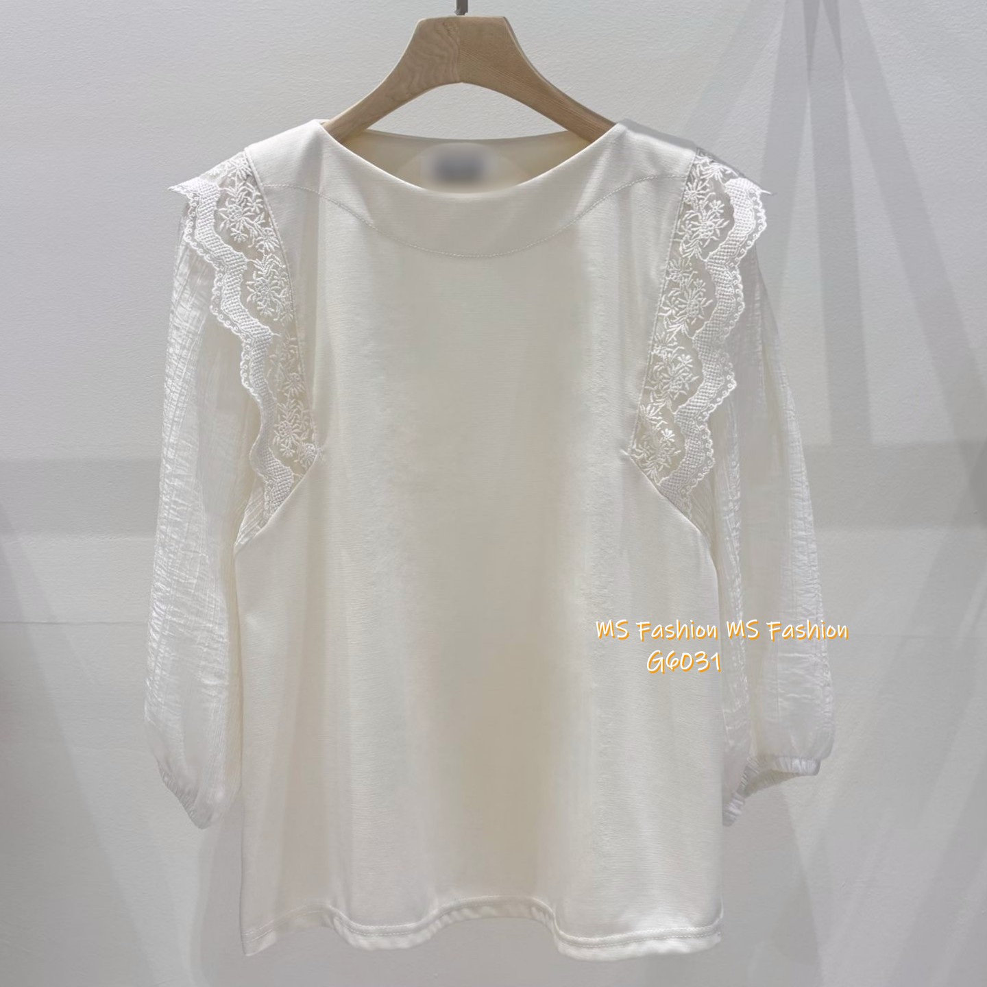 G6031 韓國🇰🇷肩lace拼布top