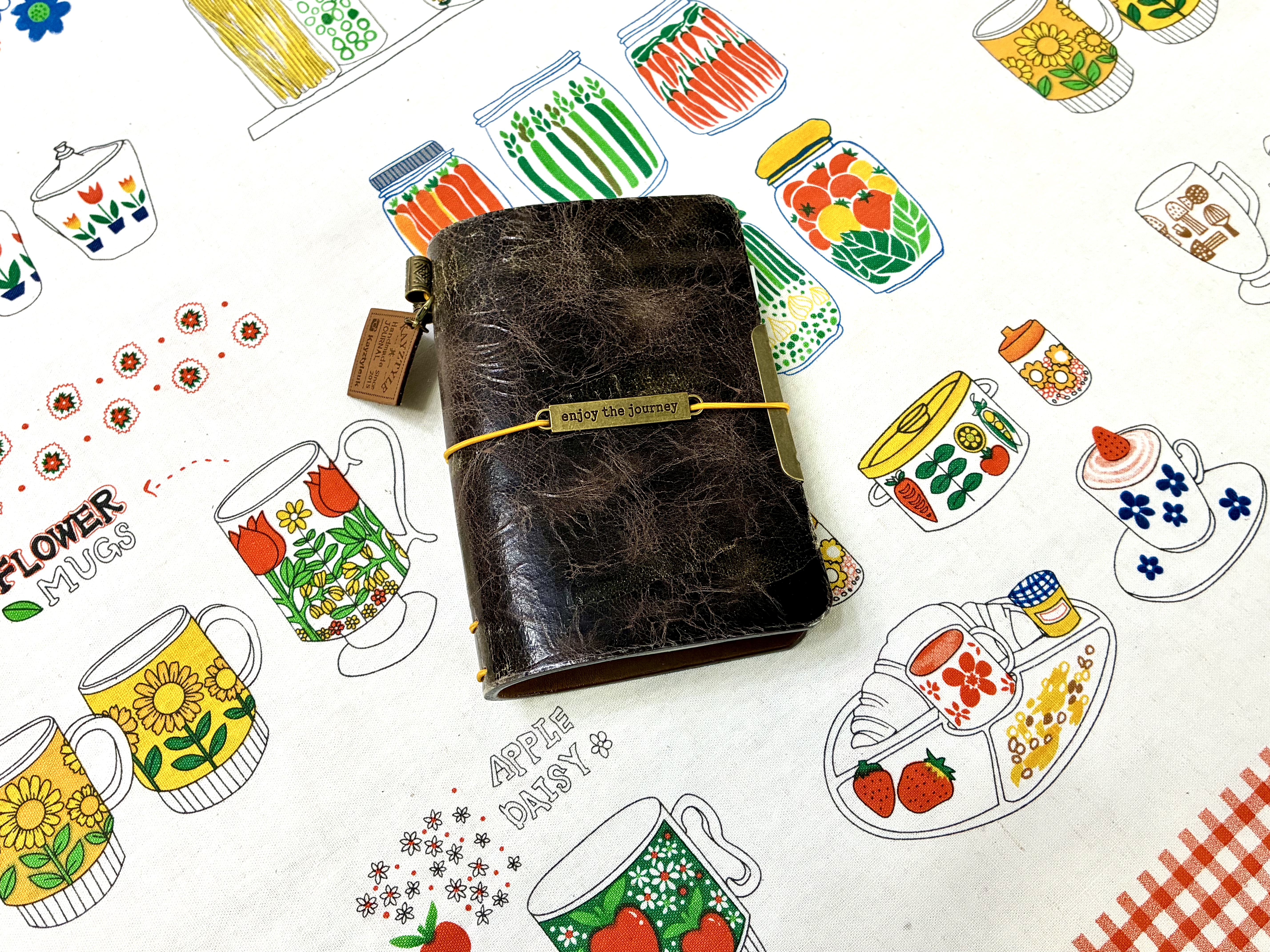 Write your story on something that lasts（2-fold)