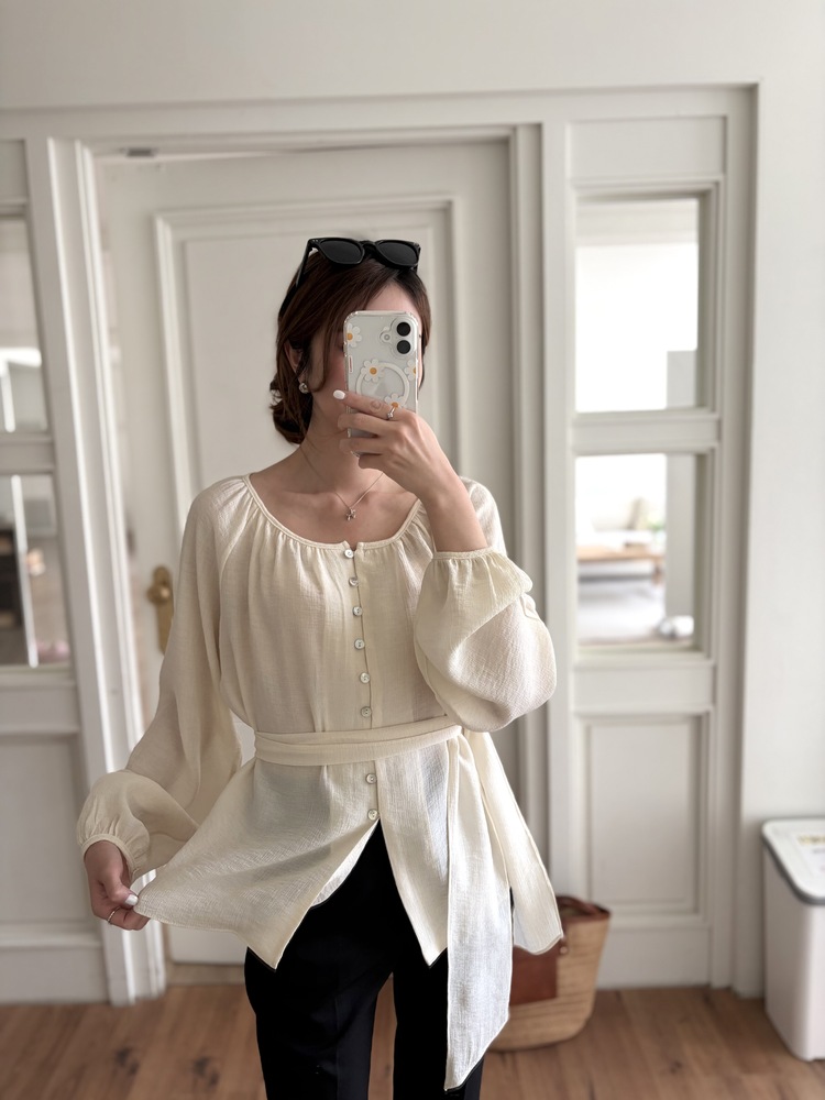 Eloise Tie-Neck Blouse (Cream)